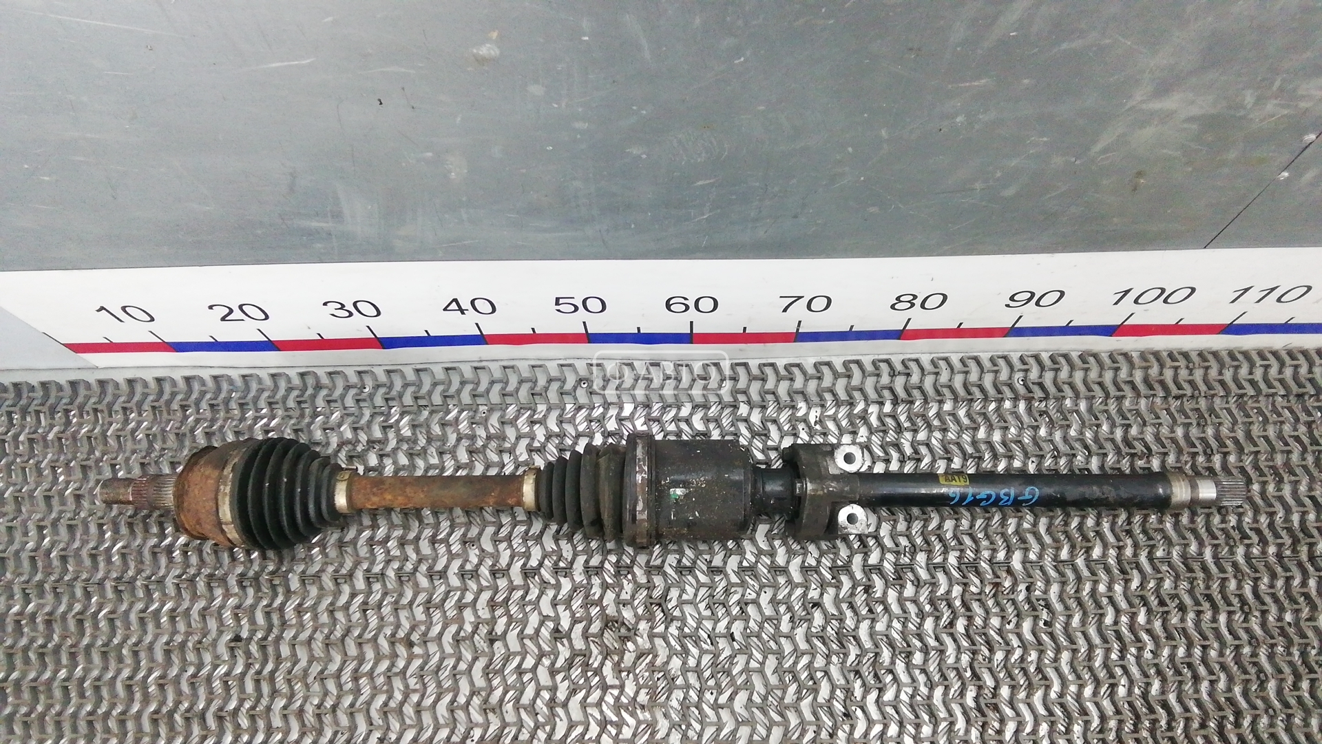 Привод передний правый