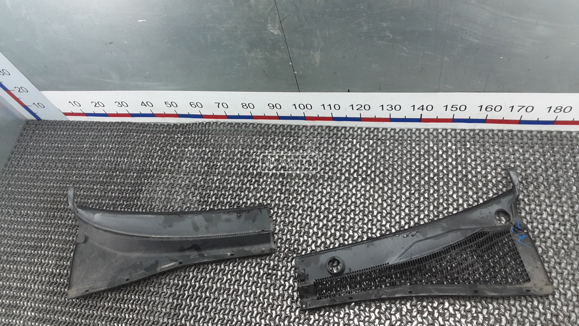 Накладка декоративная (жабо, дождевик)