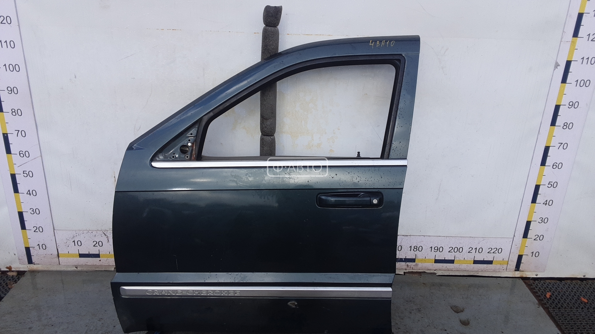 Дверь передняя левая