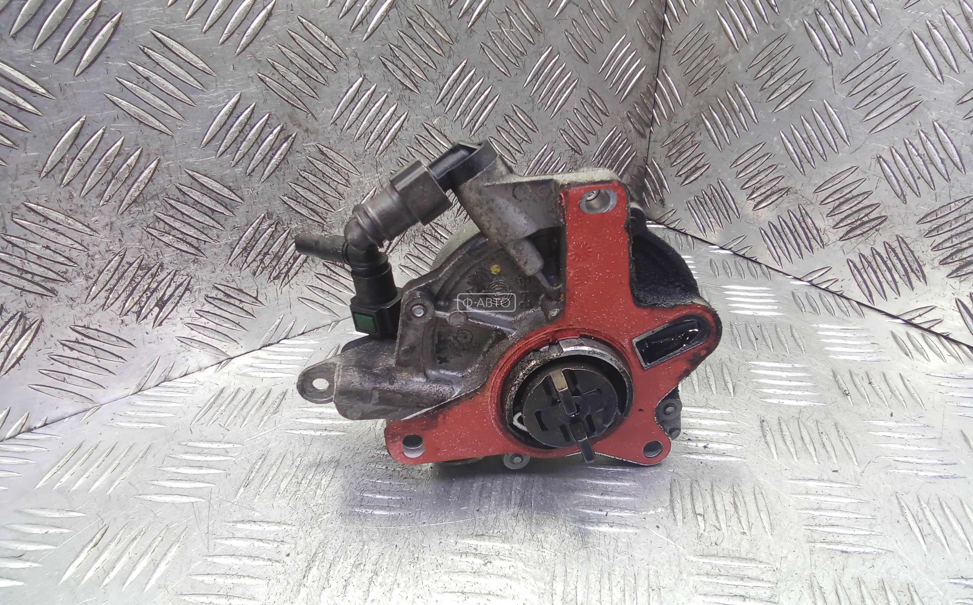 Насос вакуумный