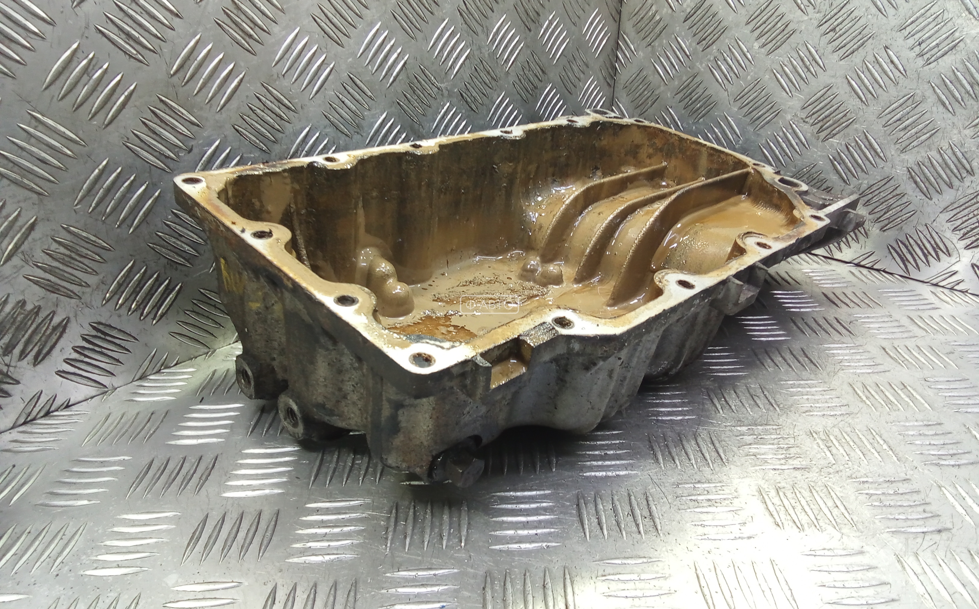 Поддон бензиновый