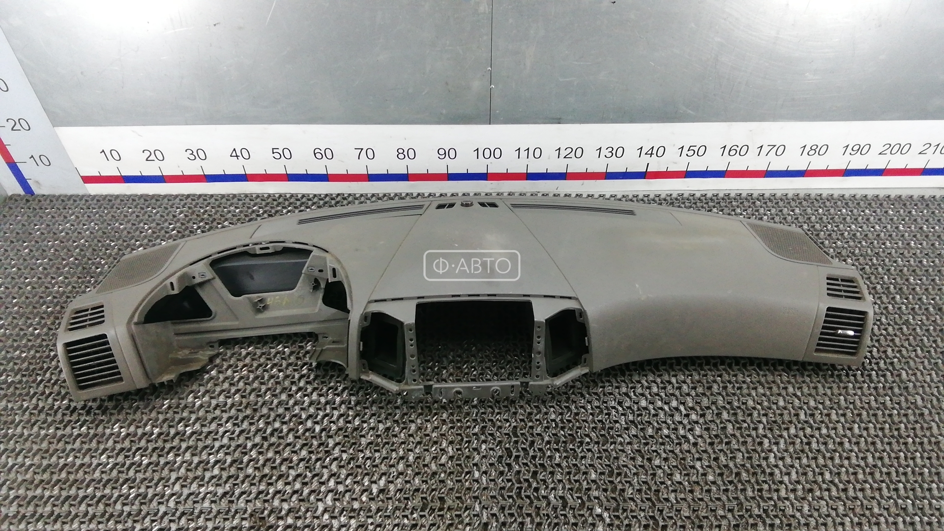 Панель приборов (торпедо)