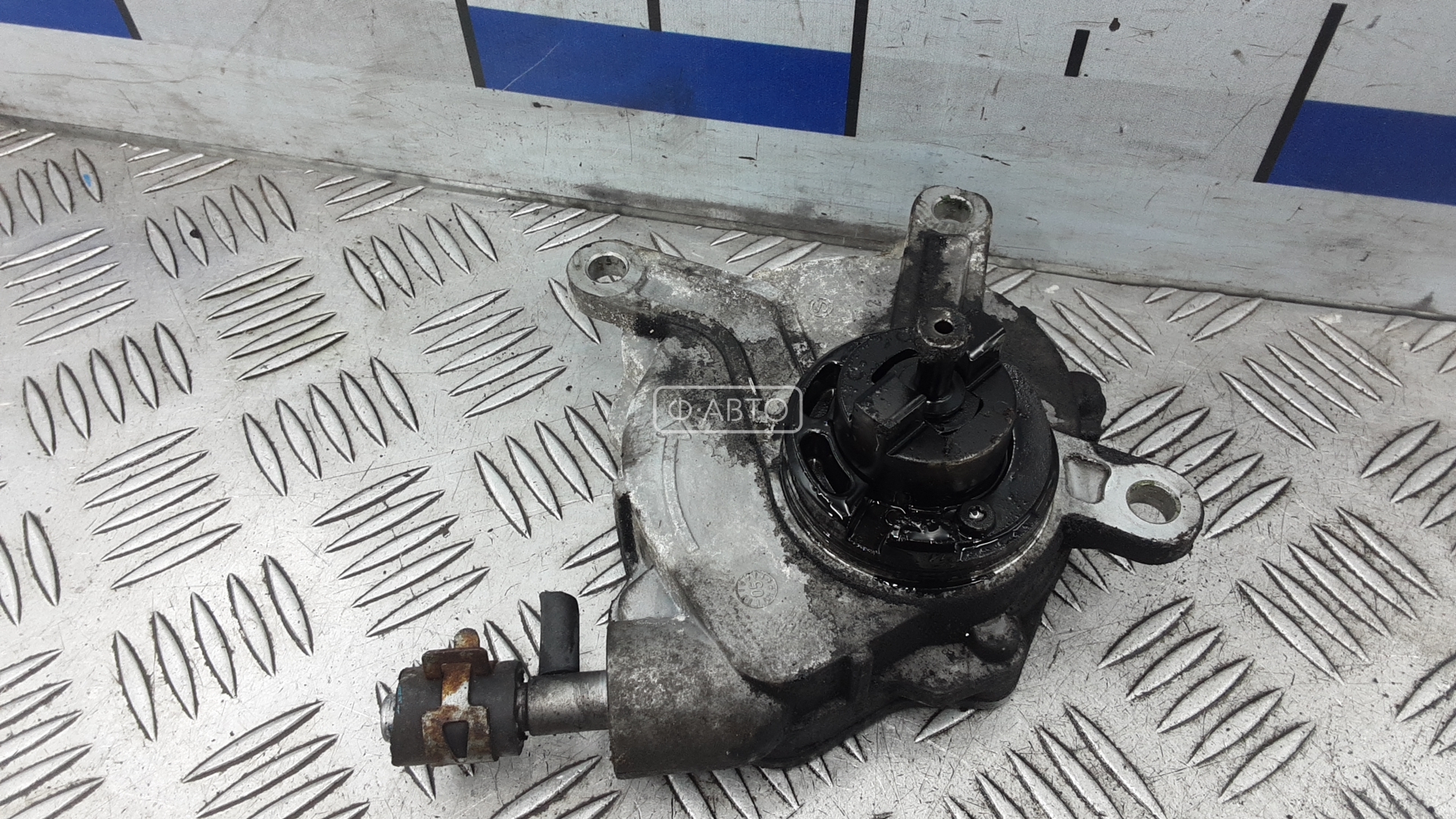 Насос вакуумный