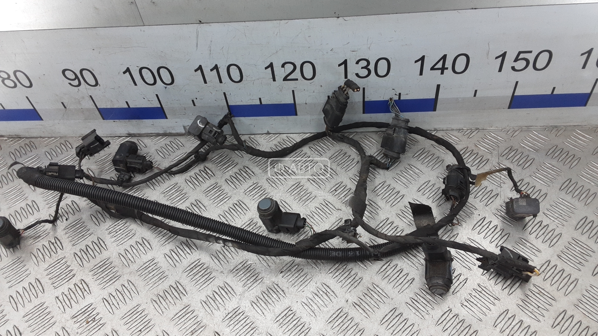 Парктроник передний