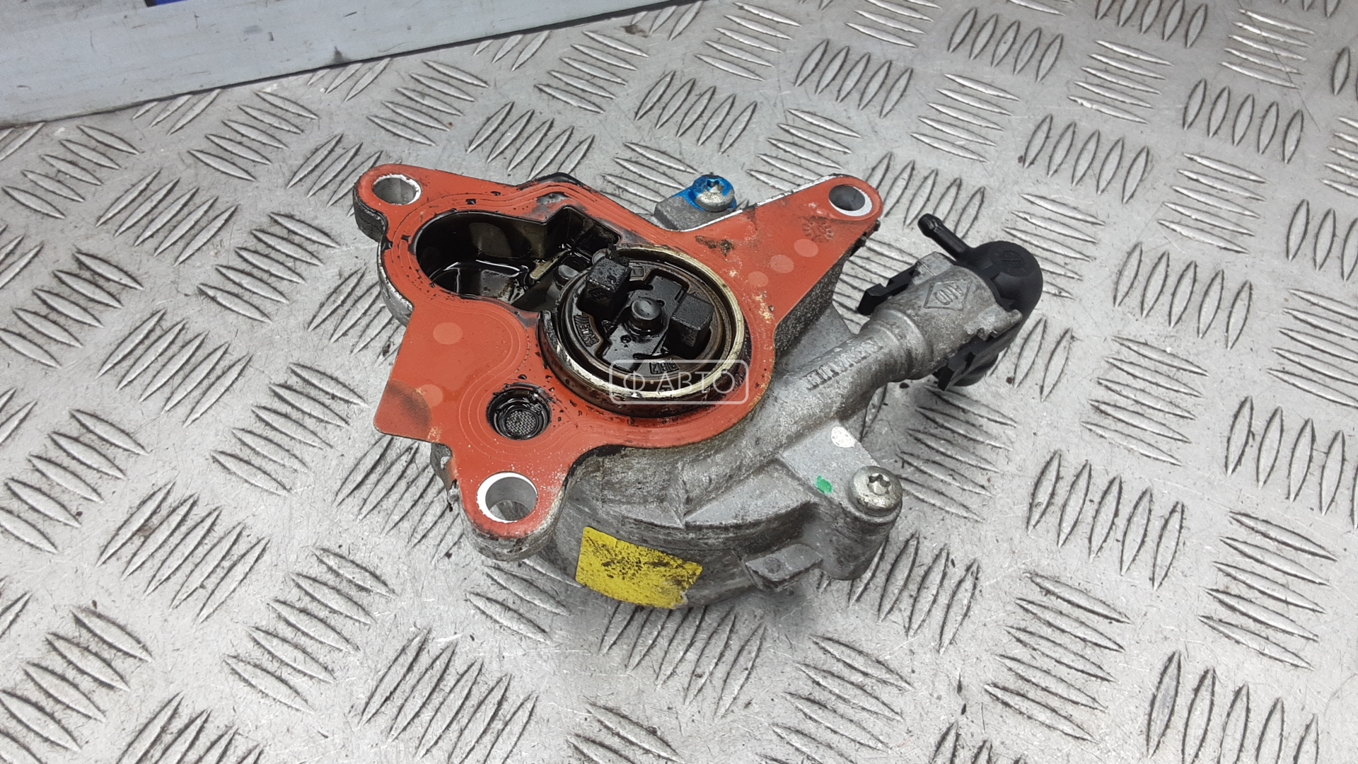 Насос вакуумный