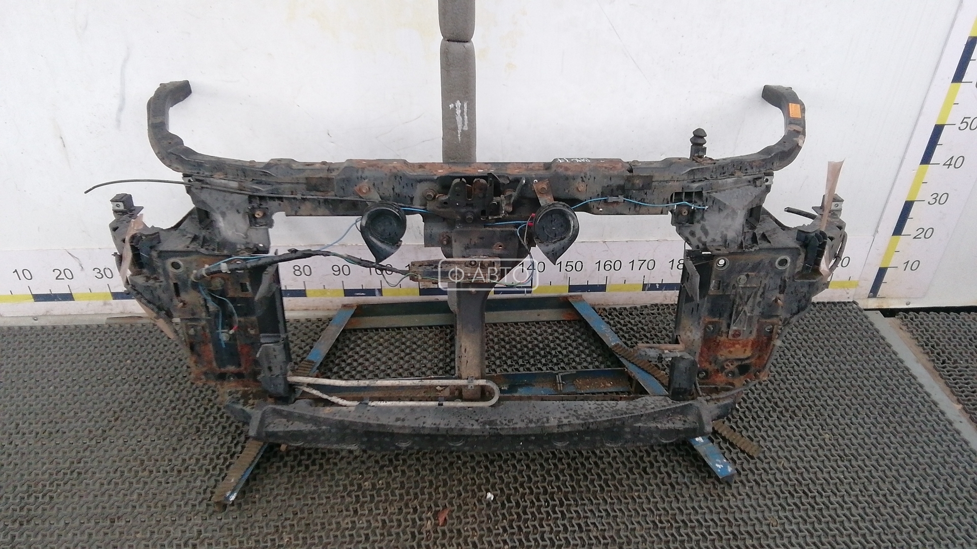 Передняя панель крепления облицовки (телевизор)