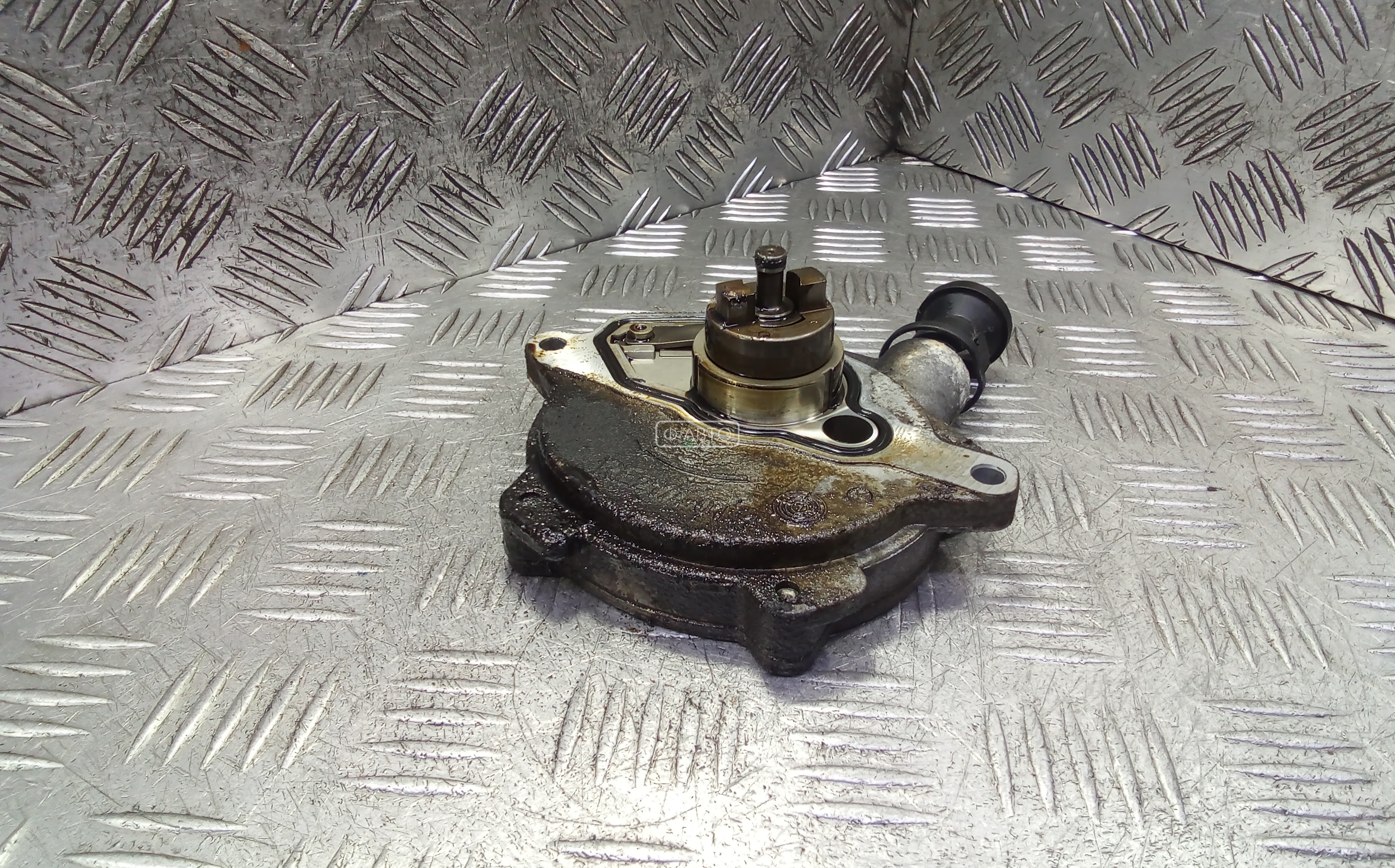 Насос вакуумный