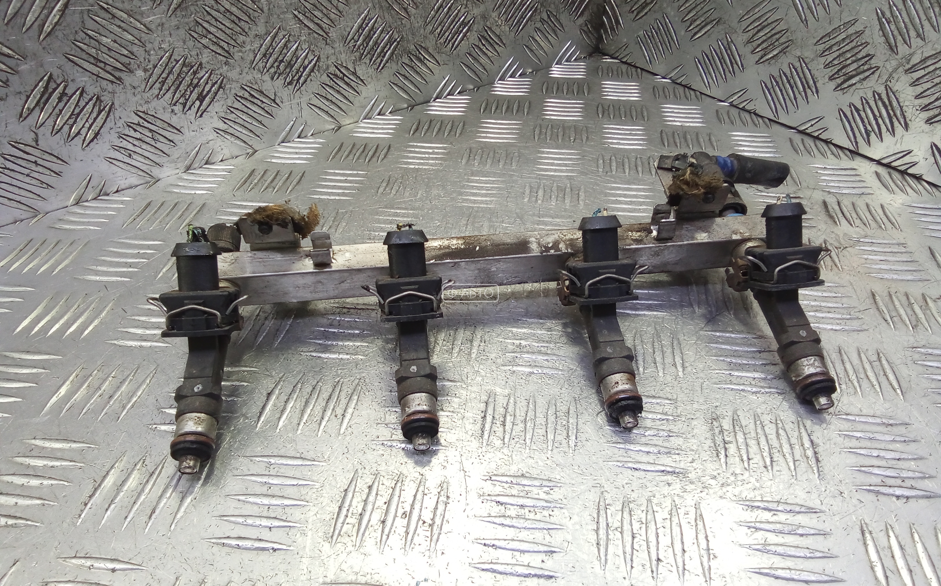 Топливная рампа бензиновая