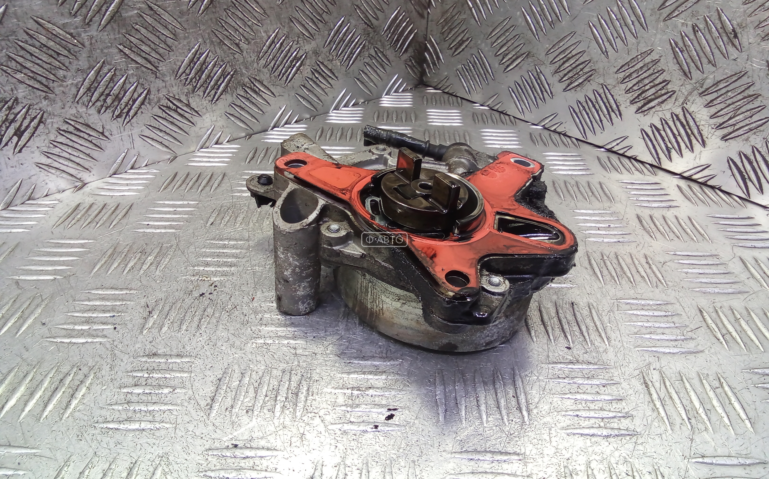 Насос вакуумный