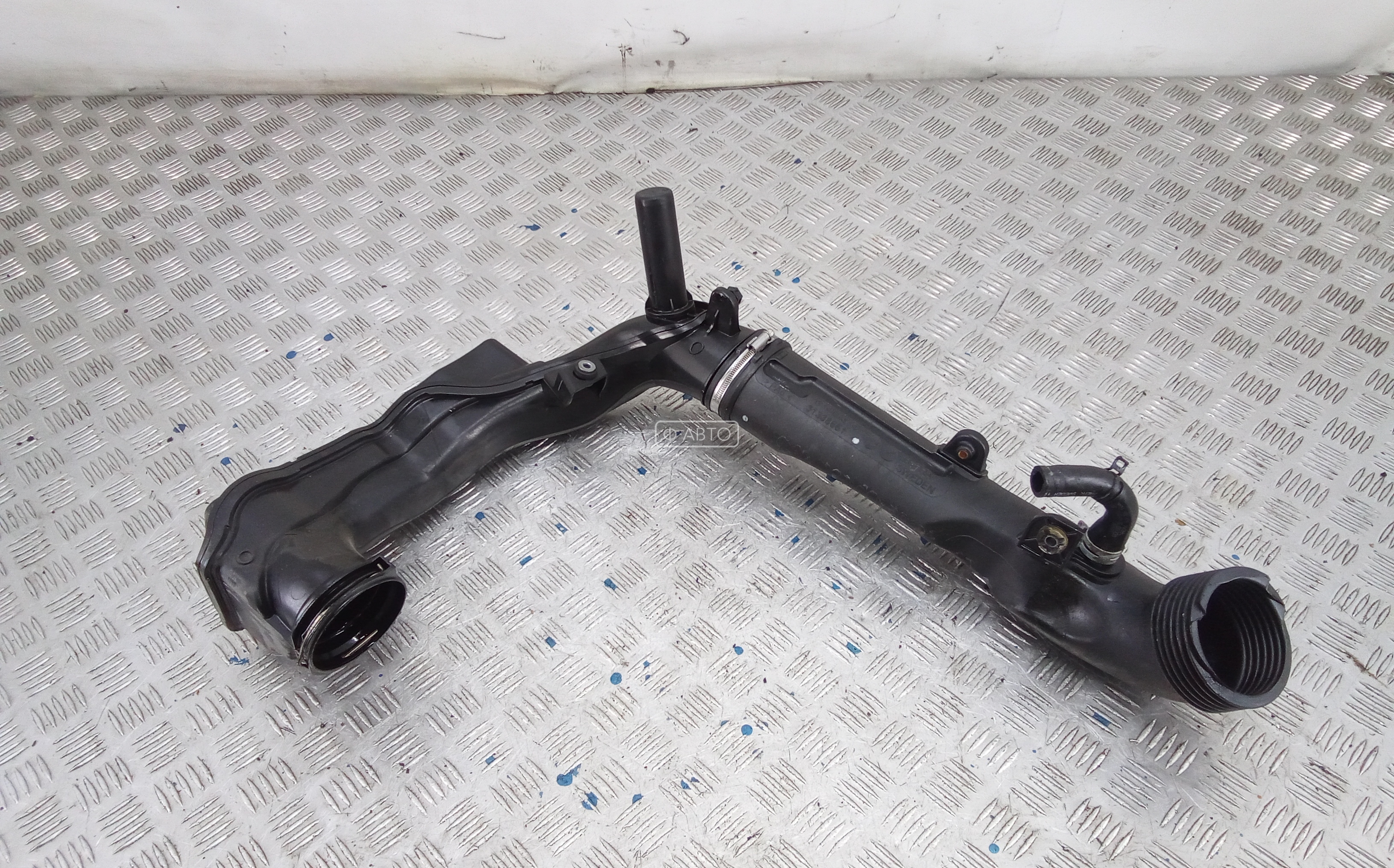 Патрубок интеркулера