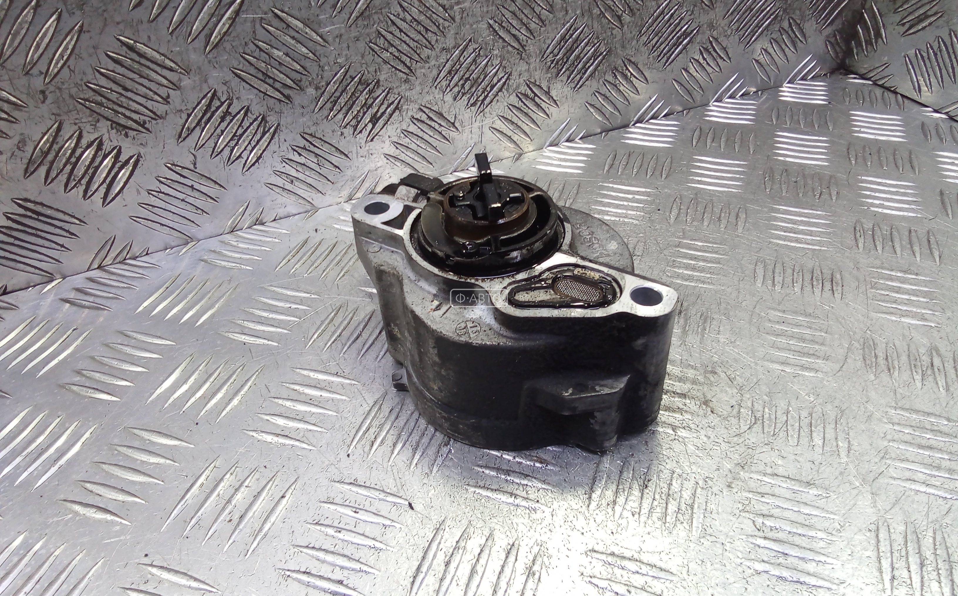 Насос вакуумный