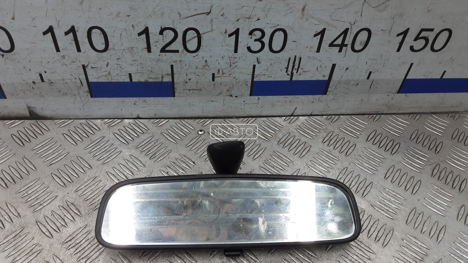 Зеркало салона