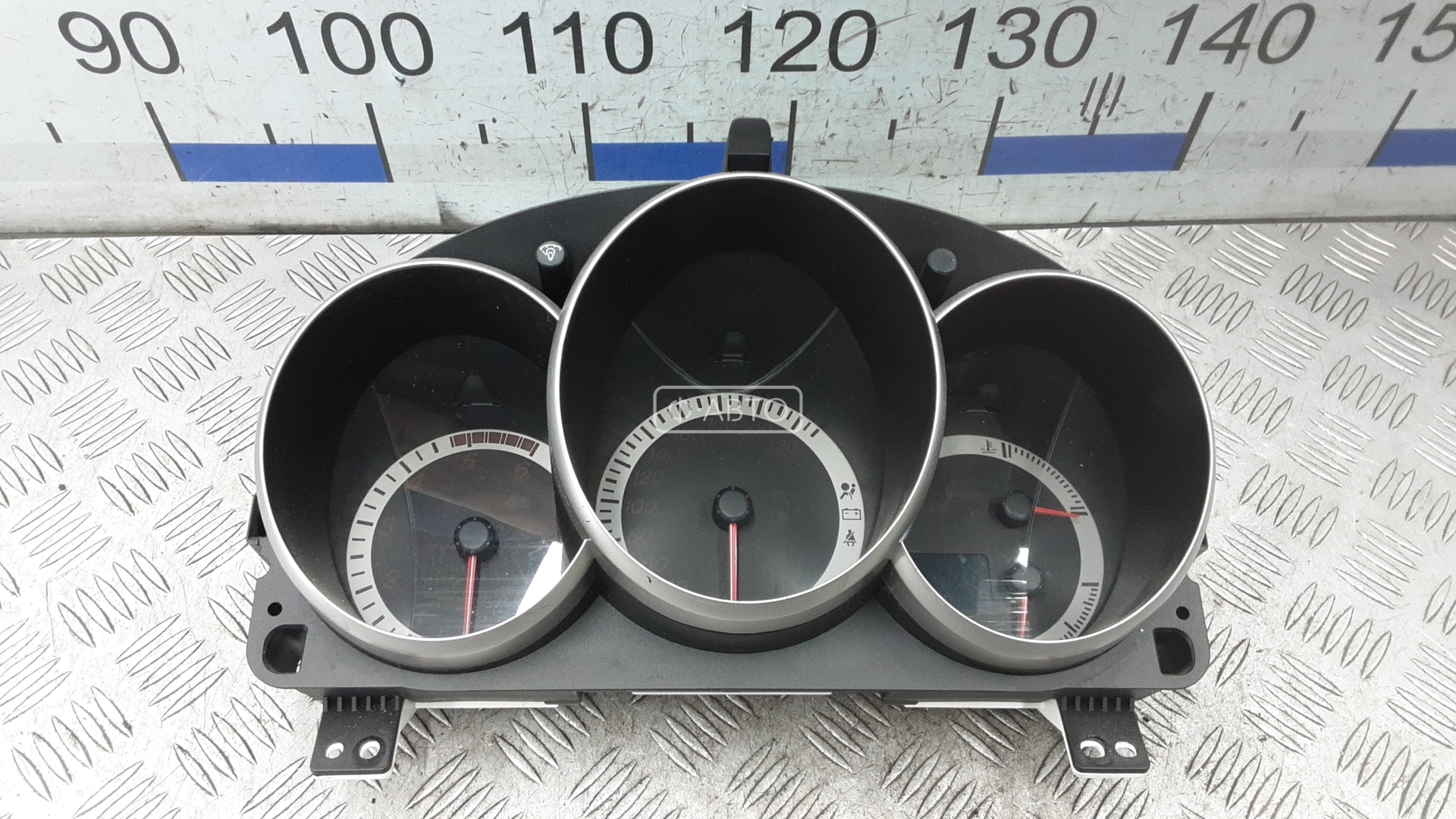 Щиток приборов