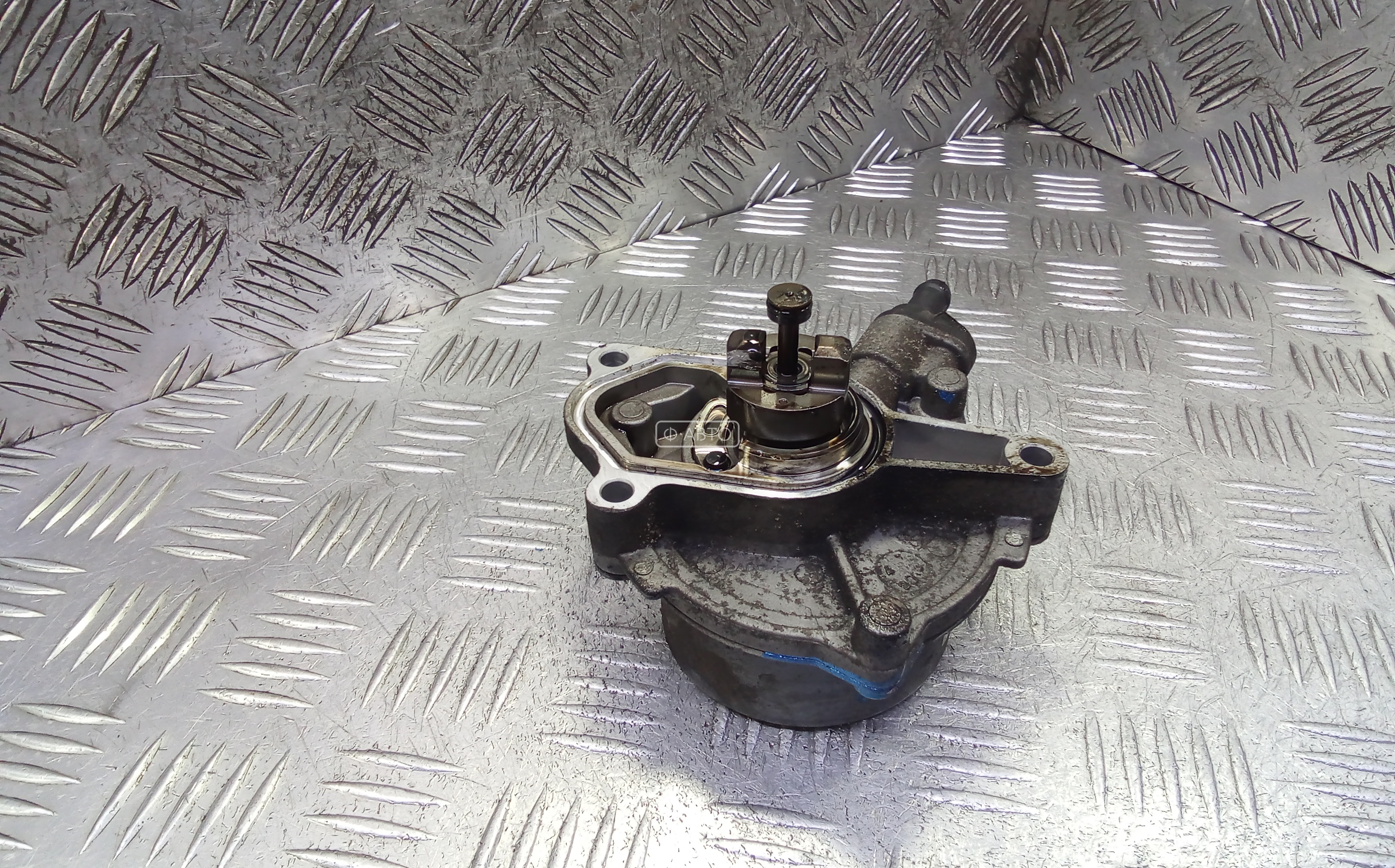 Насос вакуумный