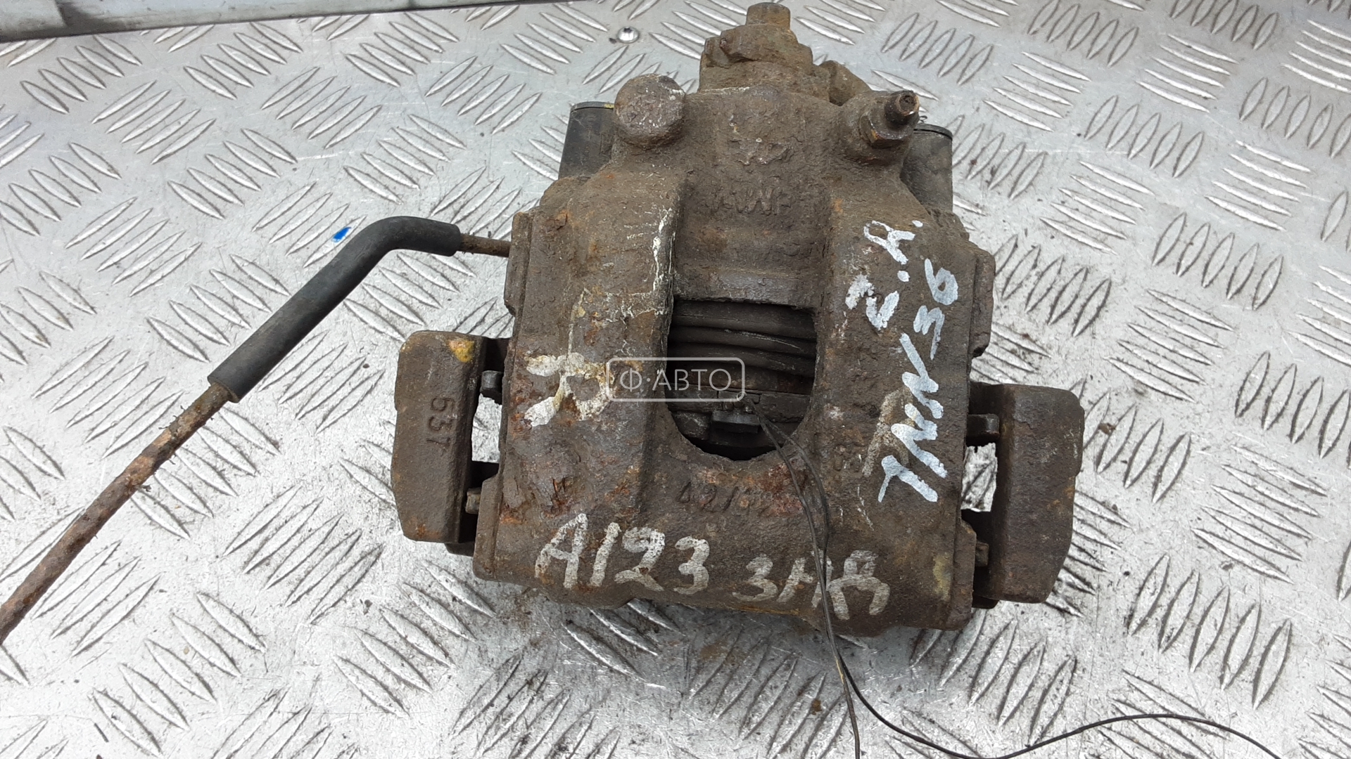 Суппорт тормозной задний правый