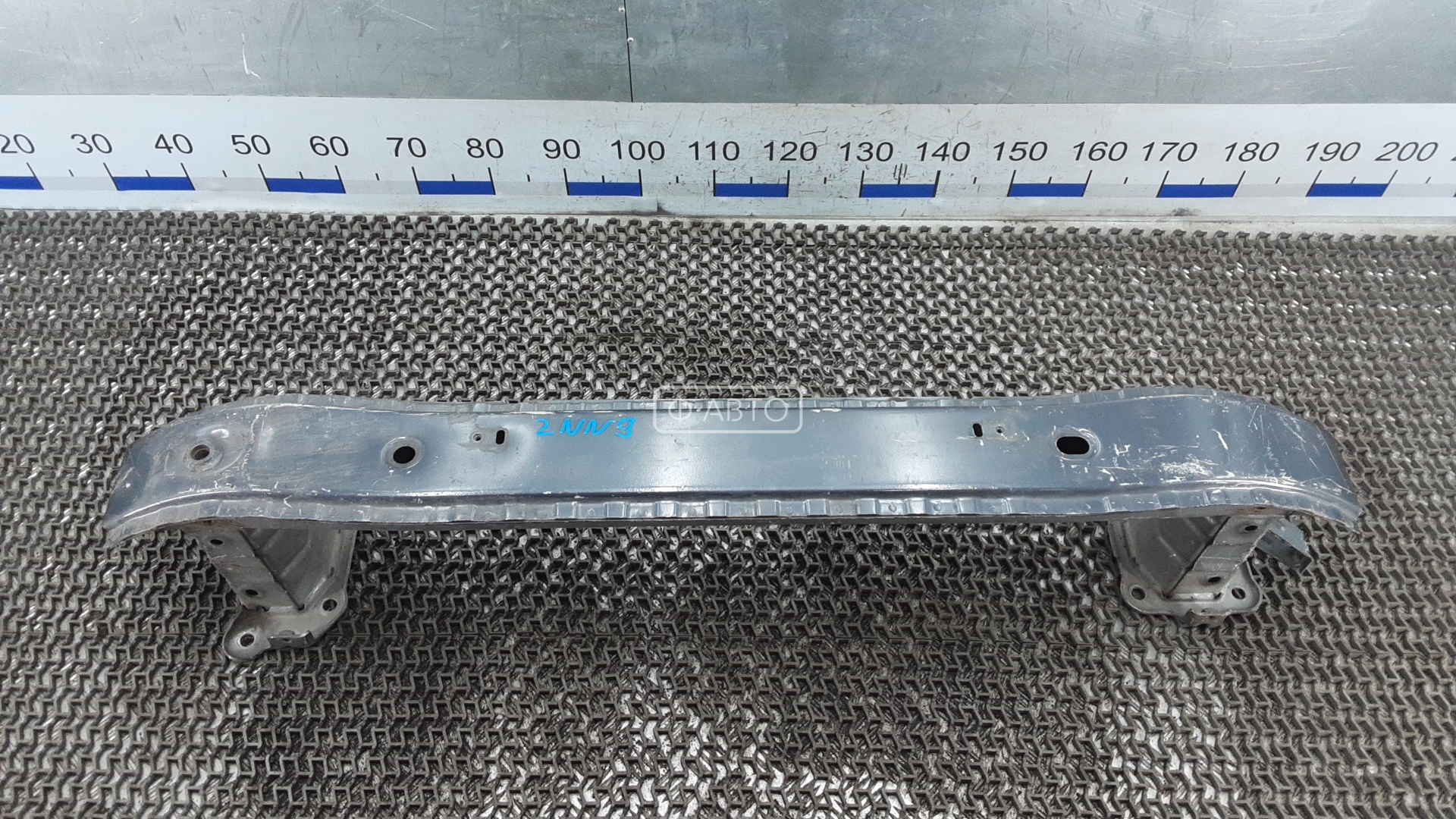 Усилитель бампера передний (кронштейн)