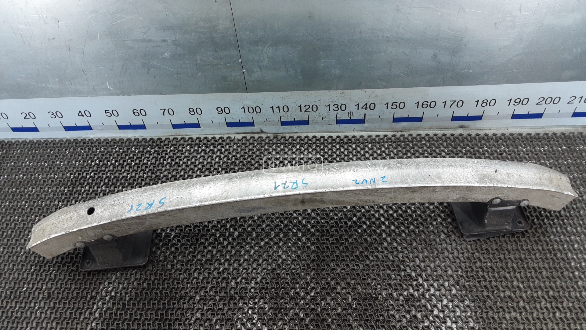 Усилитель бампера передний (кронштейн)