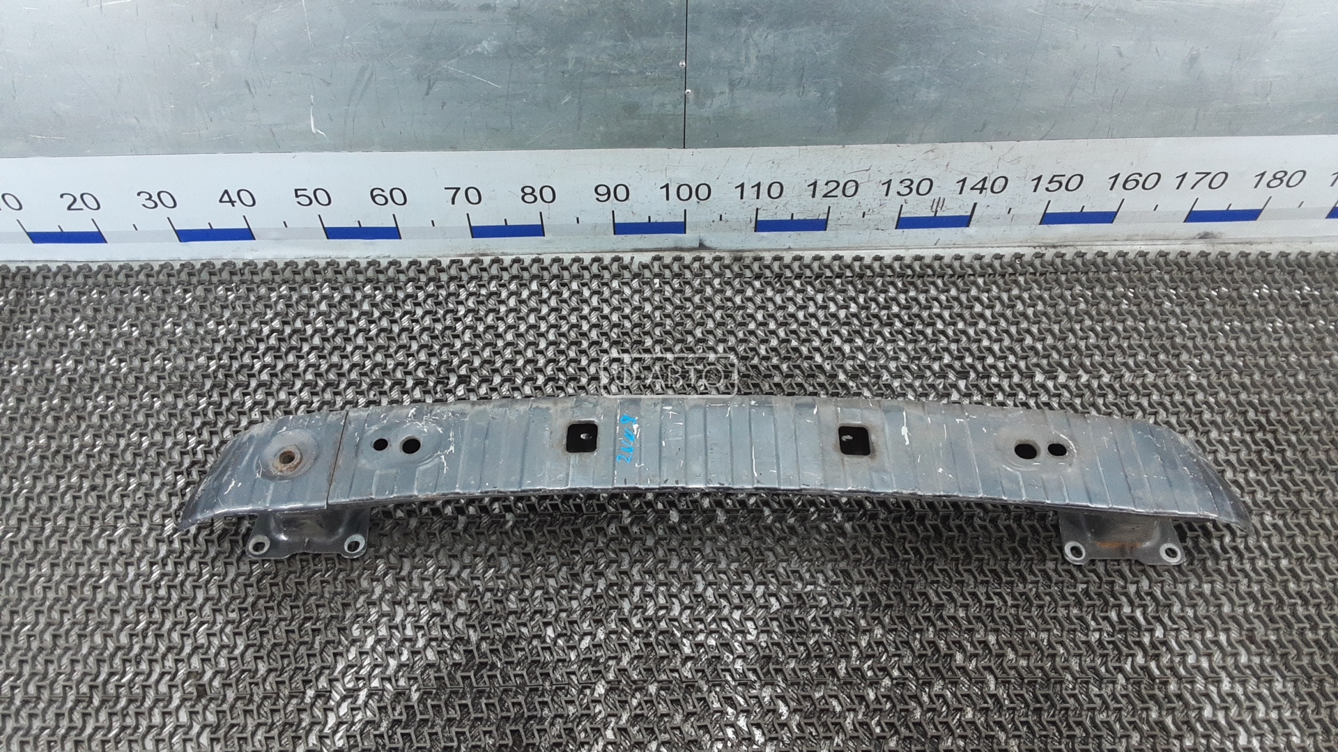 Усилитель бампера передний (кронштейн)