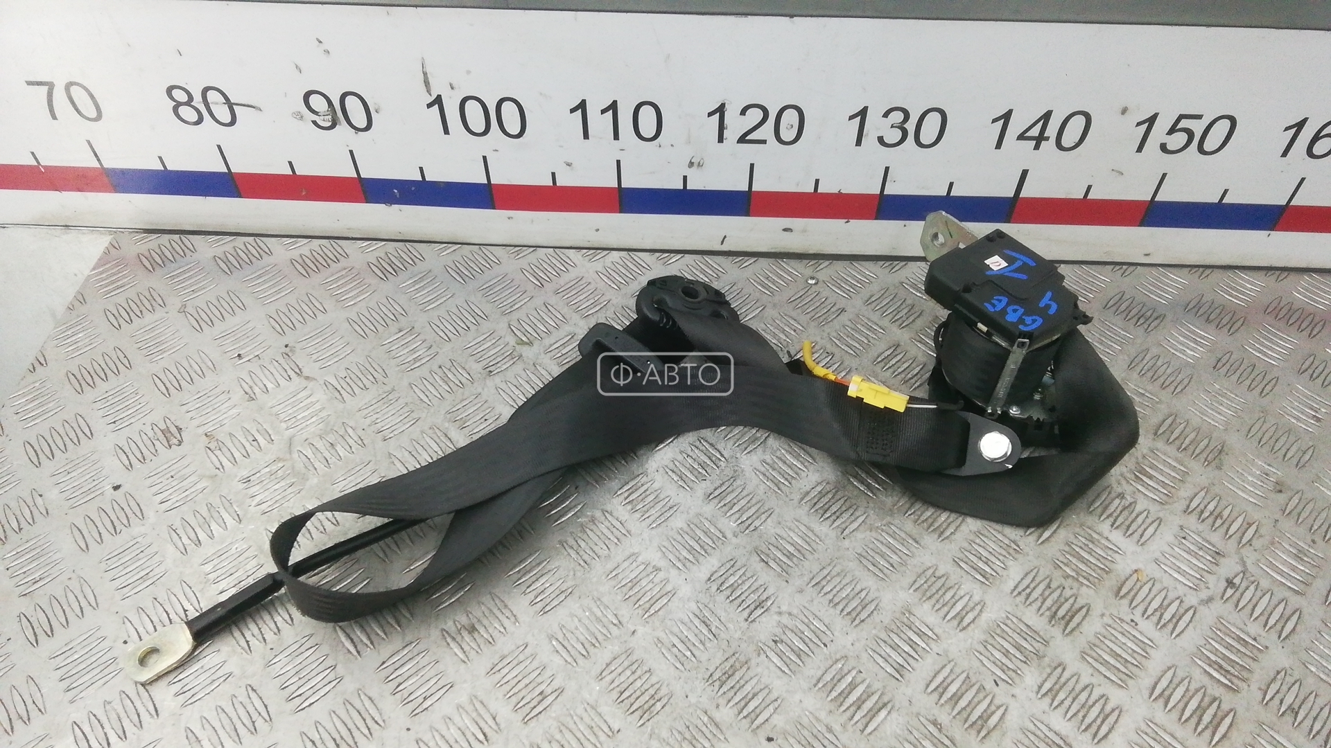 Ремень безопасности с пиропатроном сиденья переднего