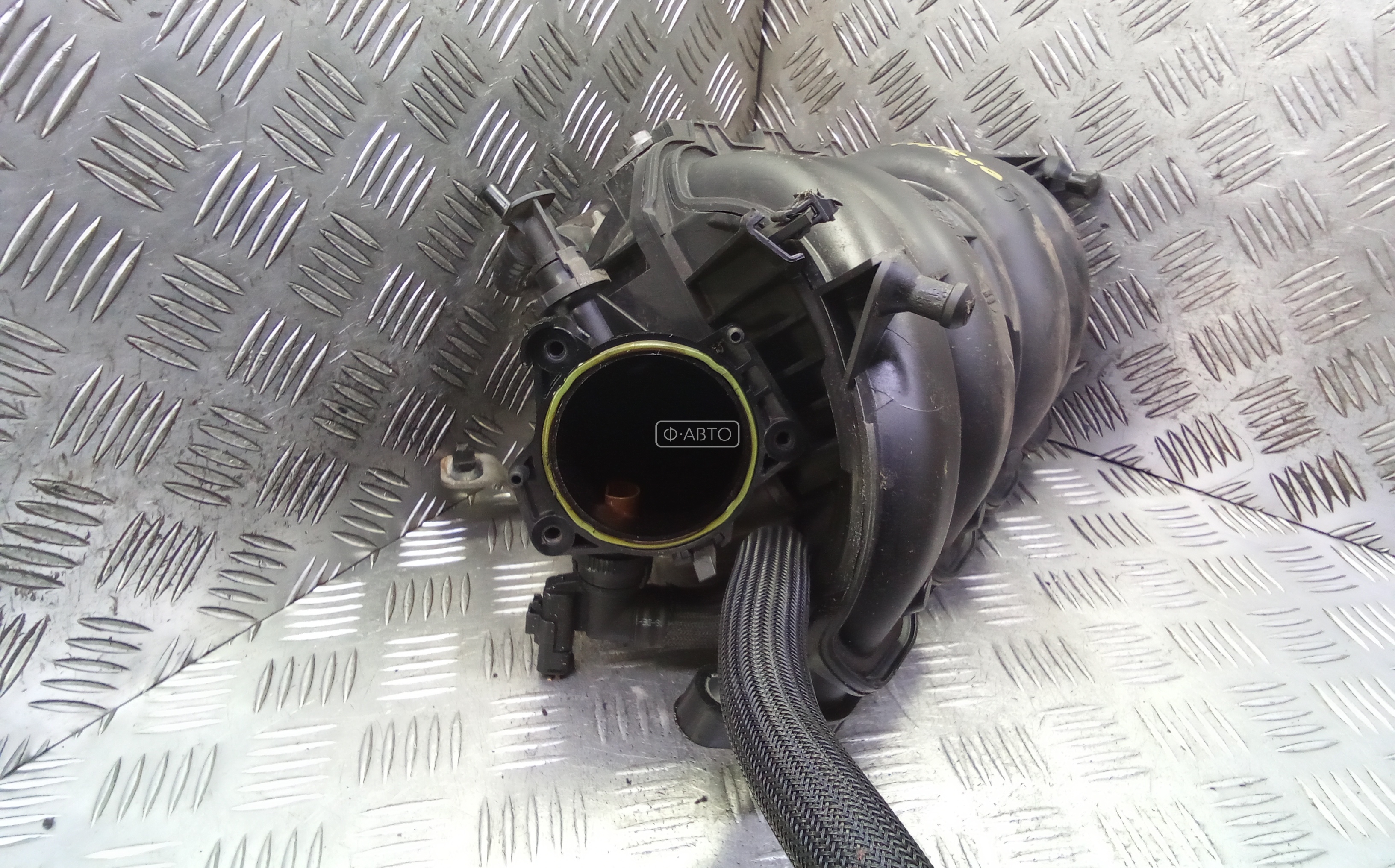 Впускной коллектор бензиновый