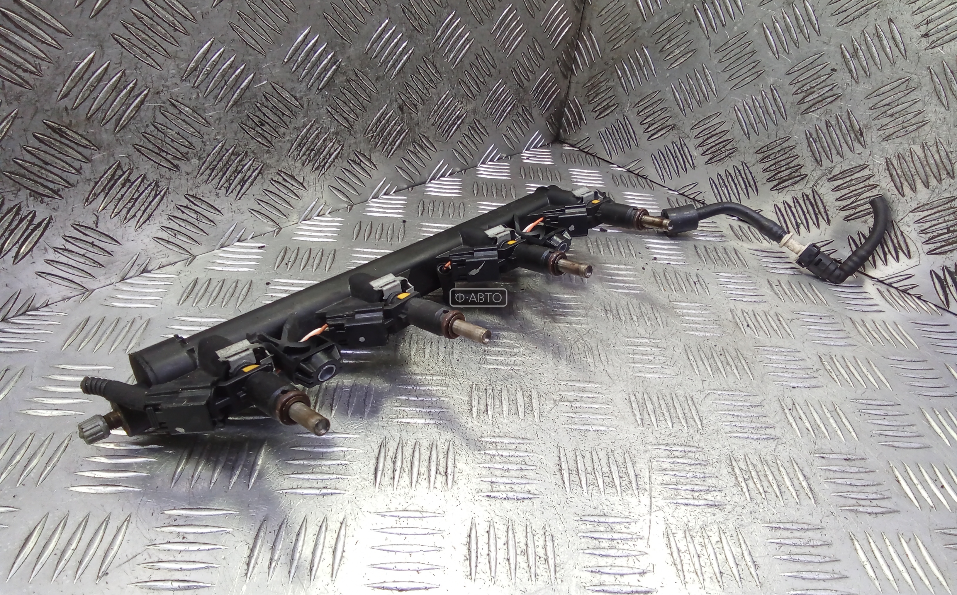 Топливная рампа бензиновая