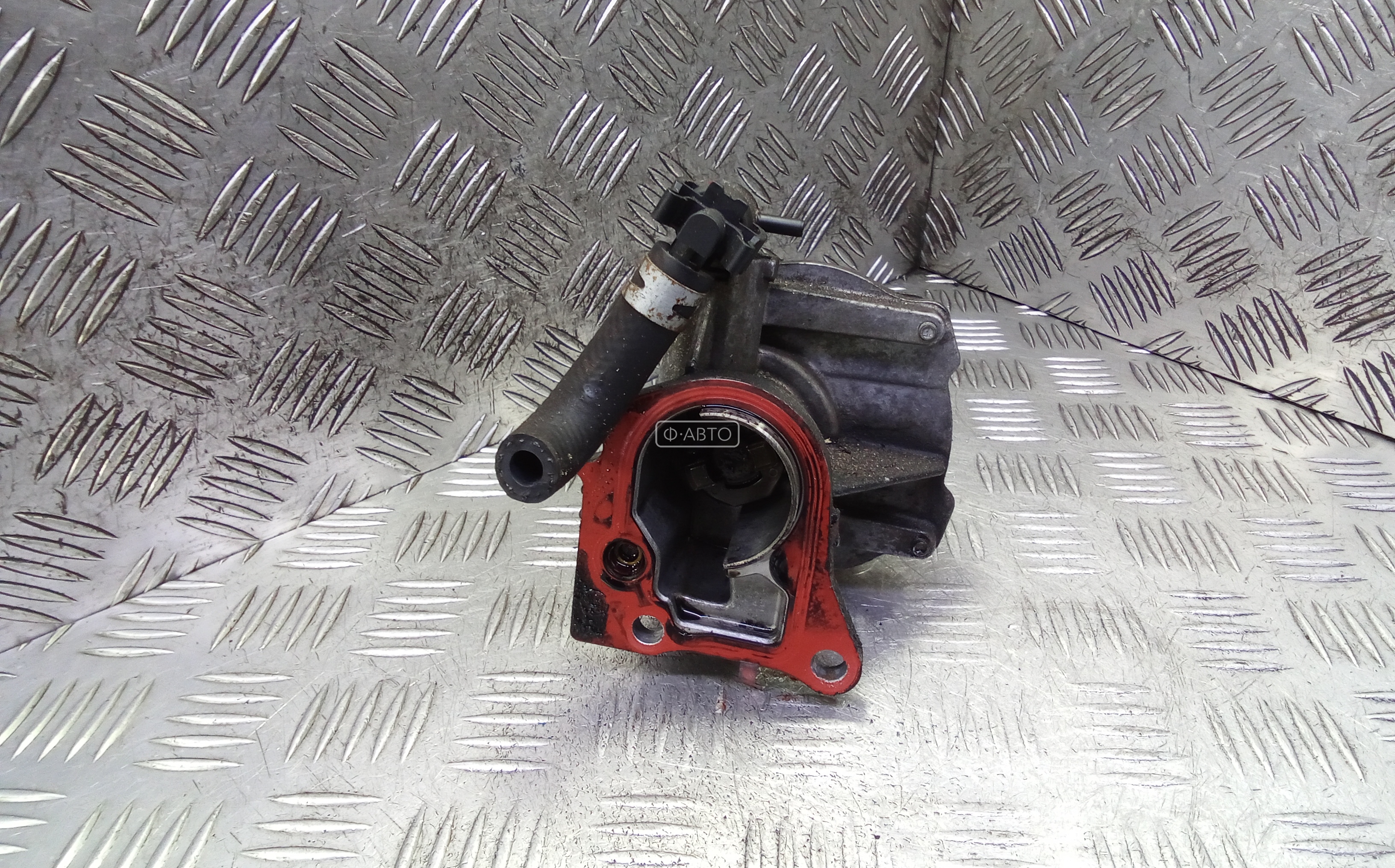 Насос вакуумный