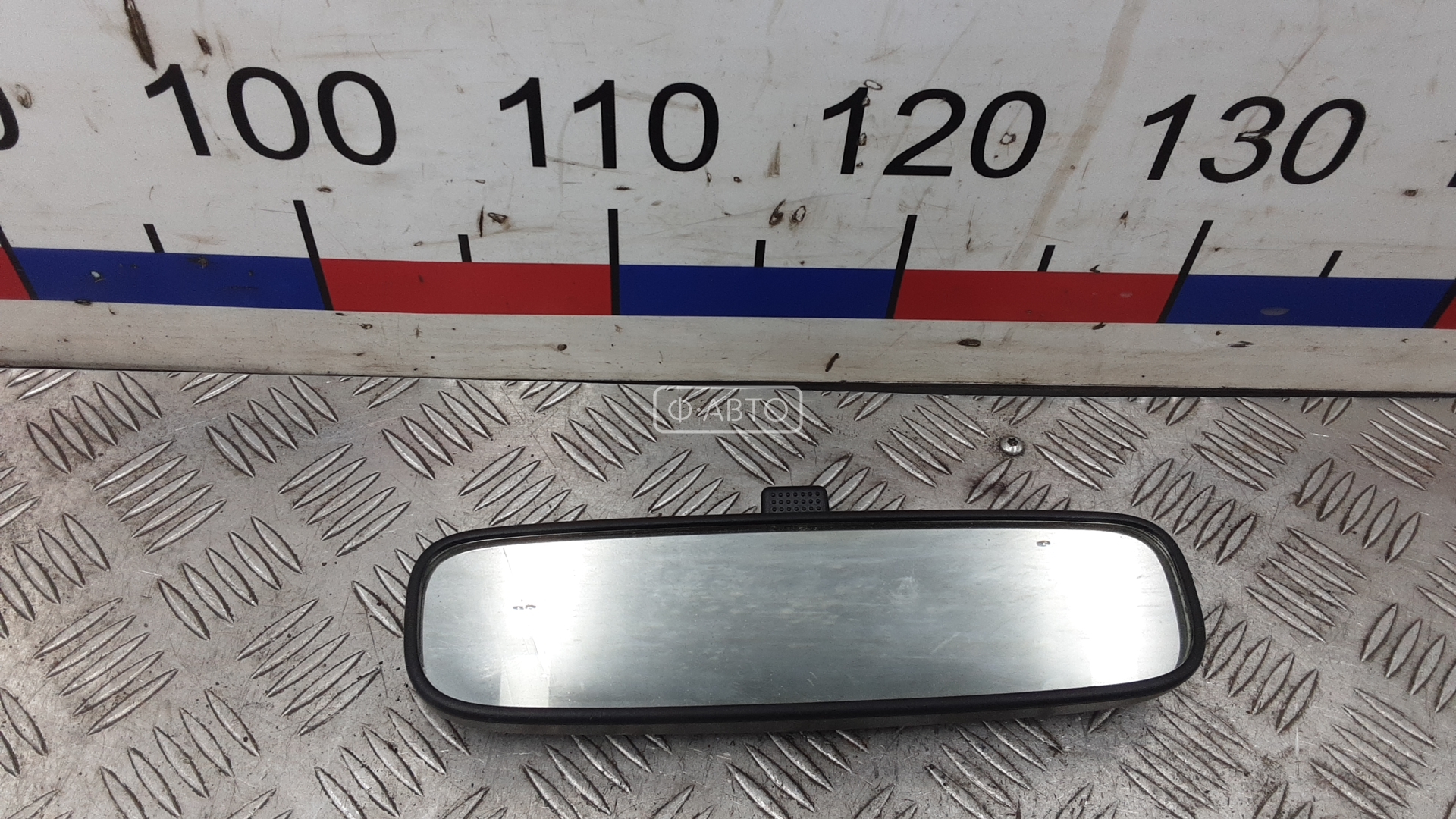 Зеркало салона