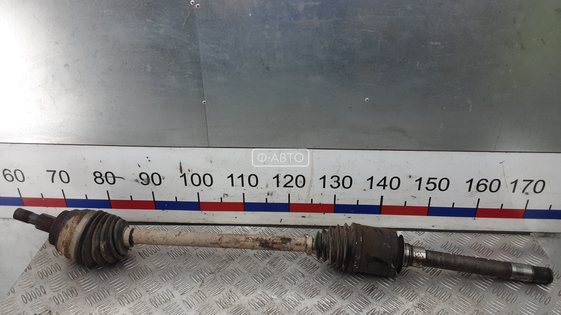 Привод передний правый