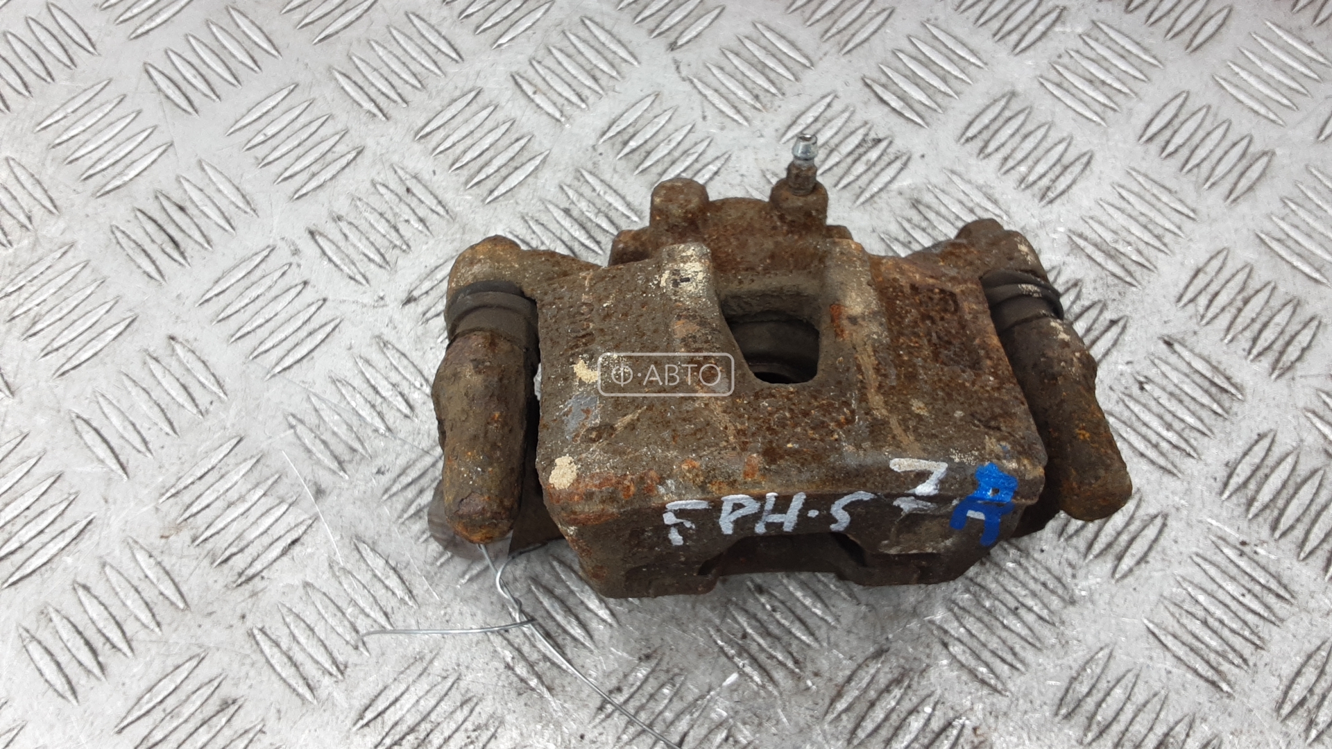 Суппорт тормозной задний правый