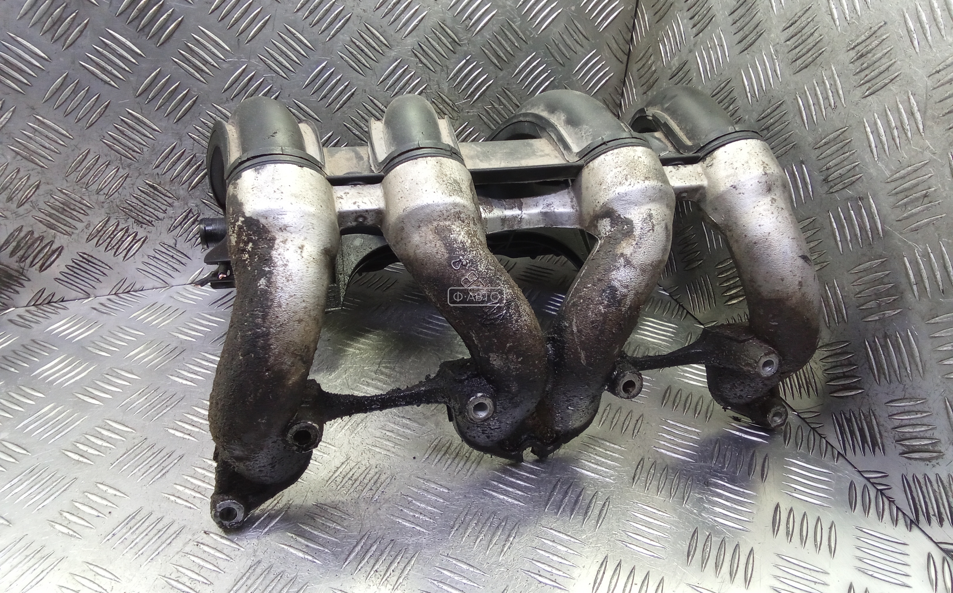 Впускной коллектор дизельный