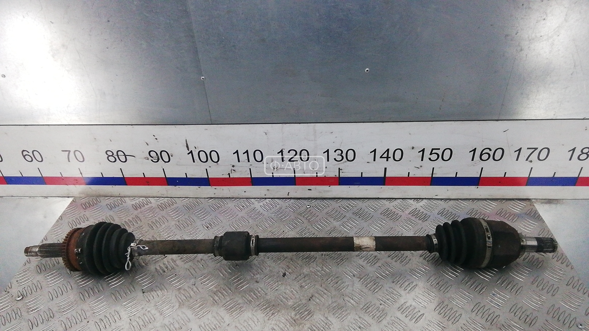 Привод передний правый