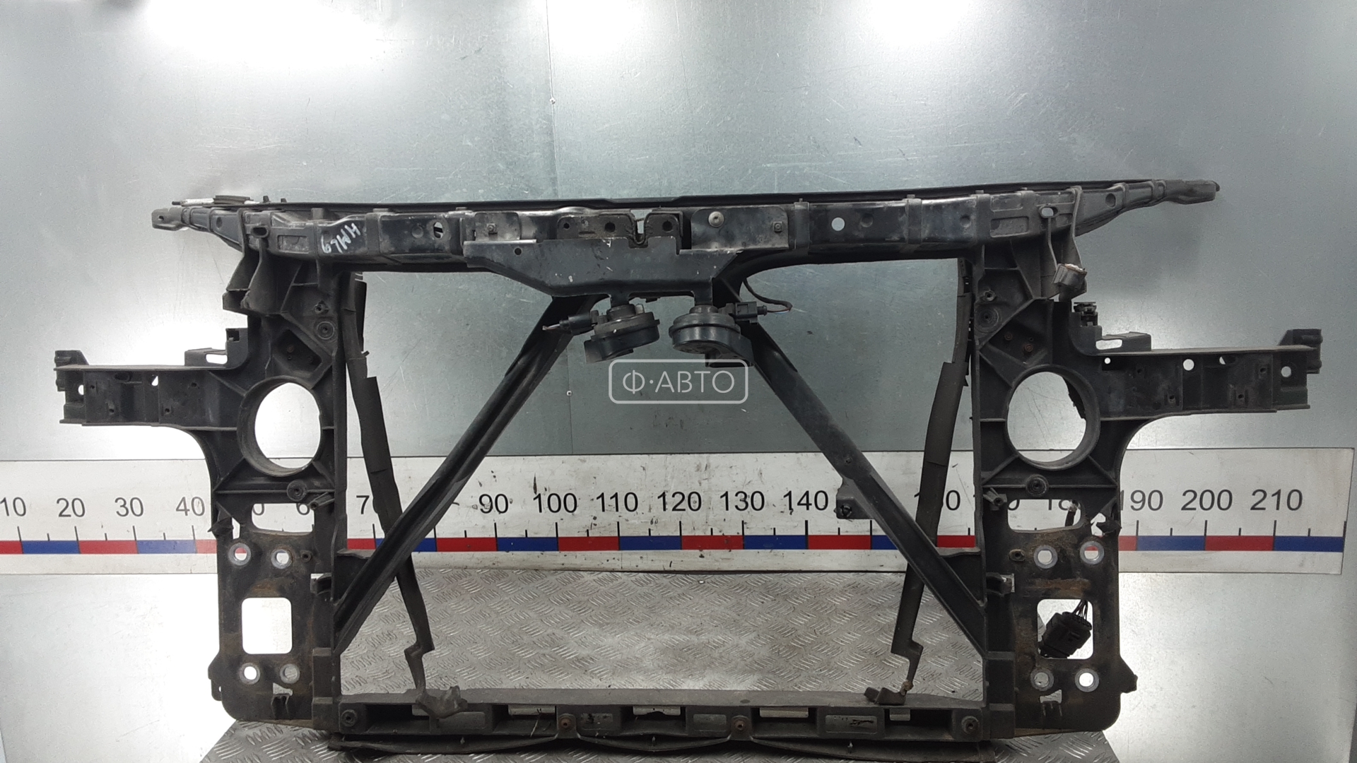 Передняя панель крепления облицовки (телевизор)