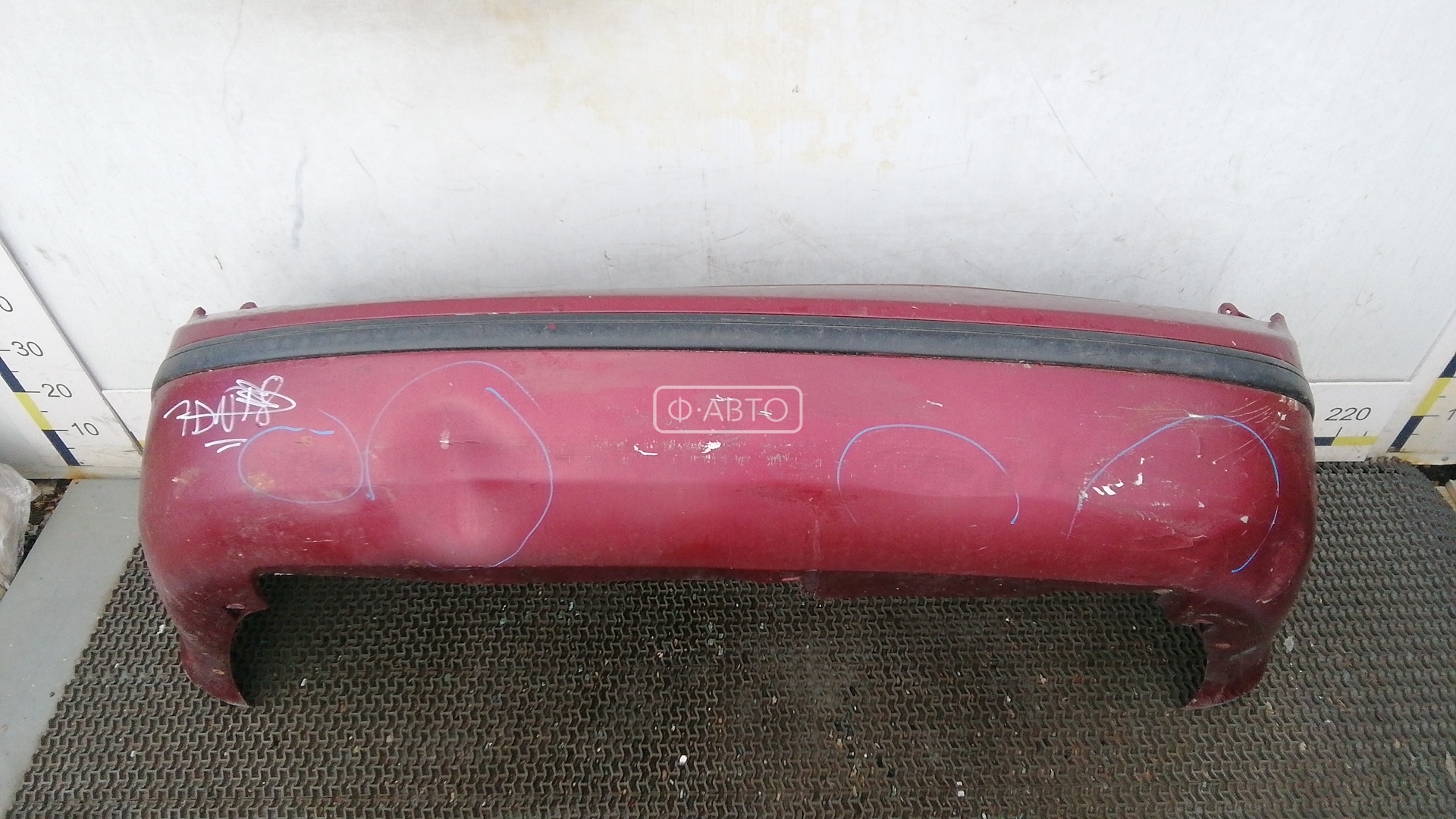 Бампер задний