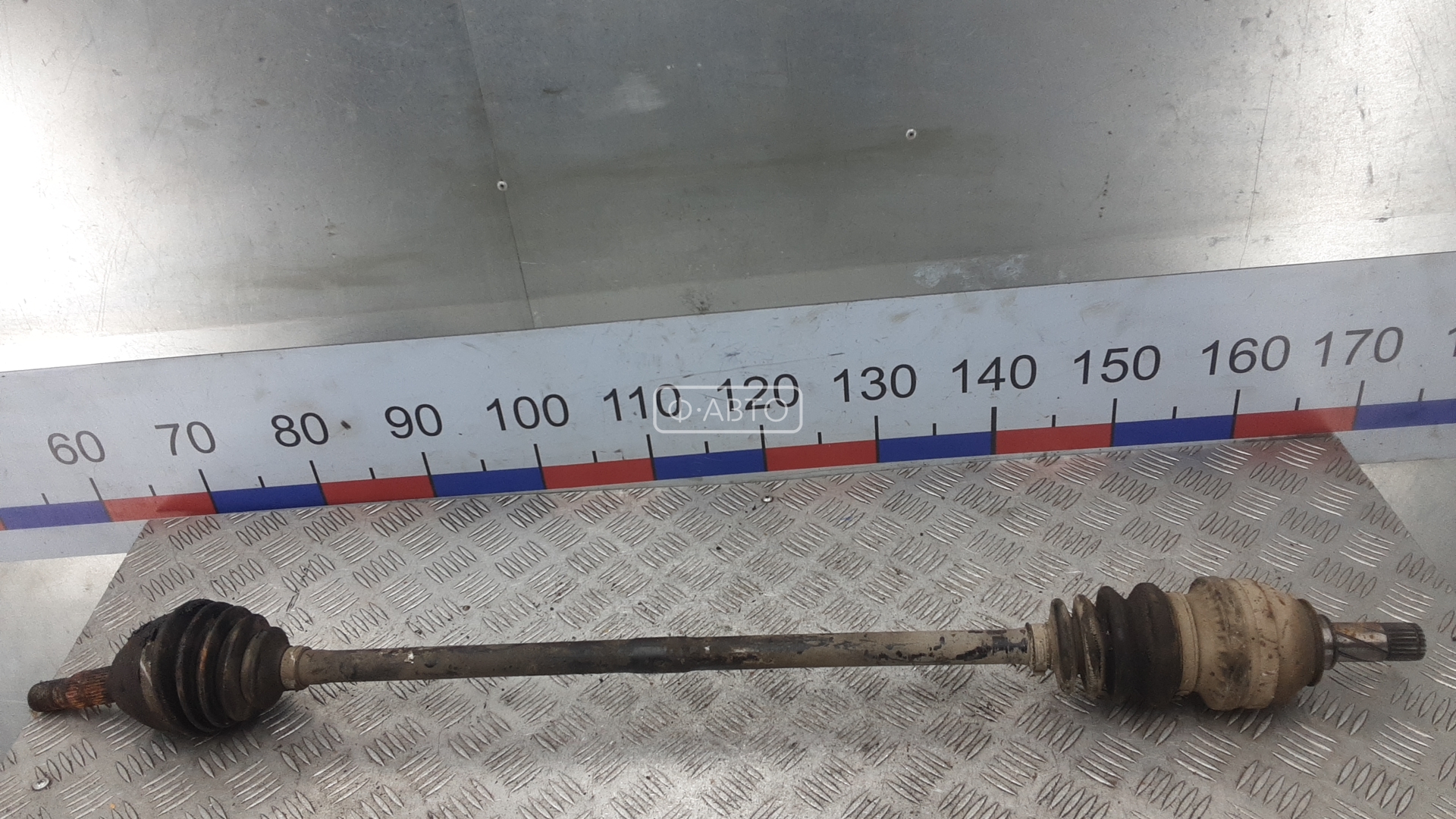 Привод передний правый