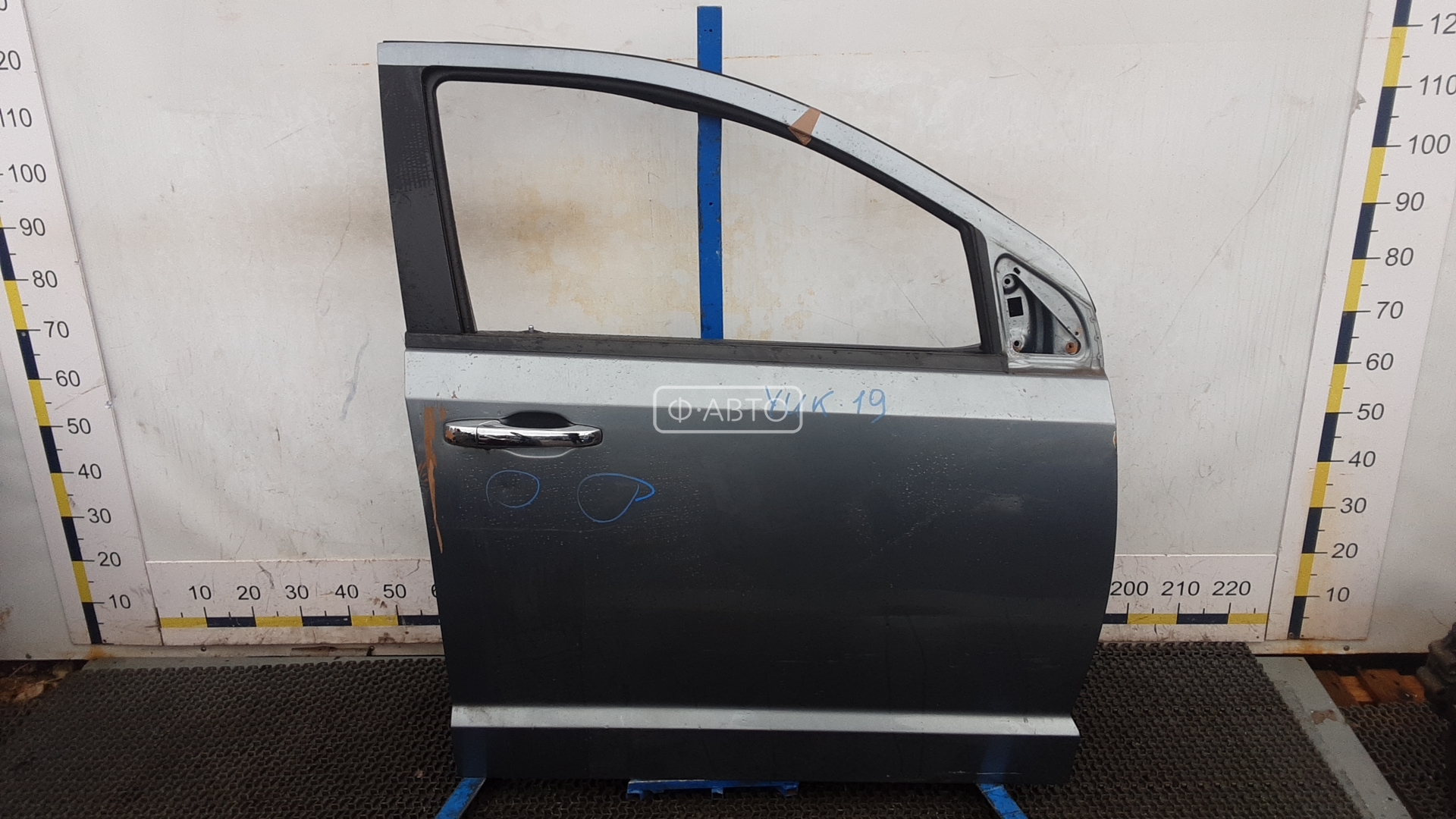 Дверь передняя правая