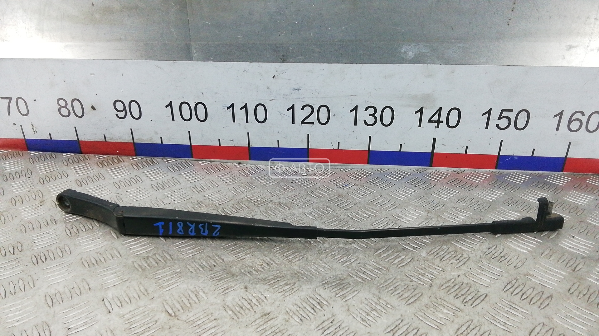 Щеткодержатель лобового стекла