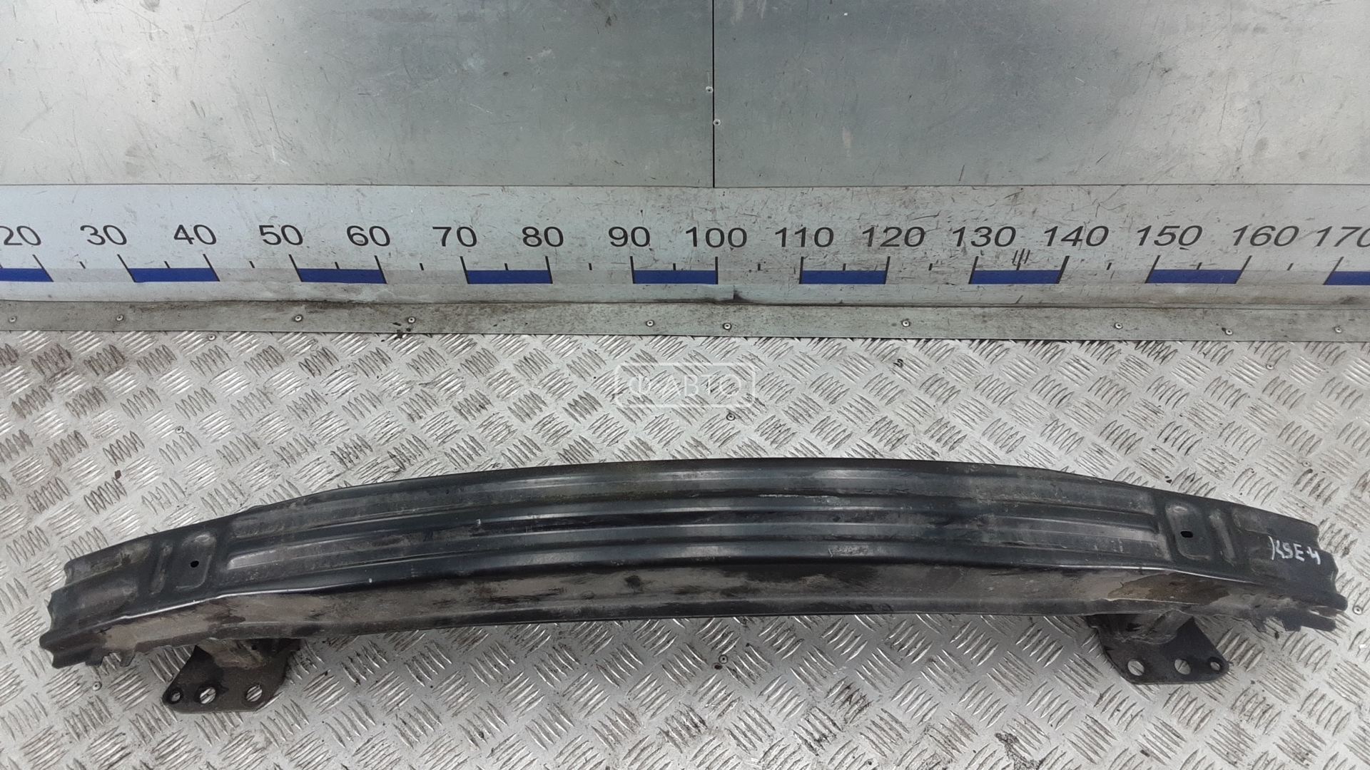 Усилитель бампера передний (кронштейн)