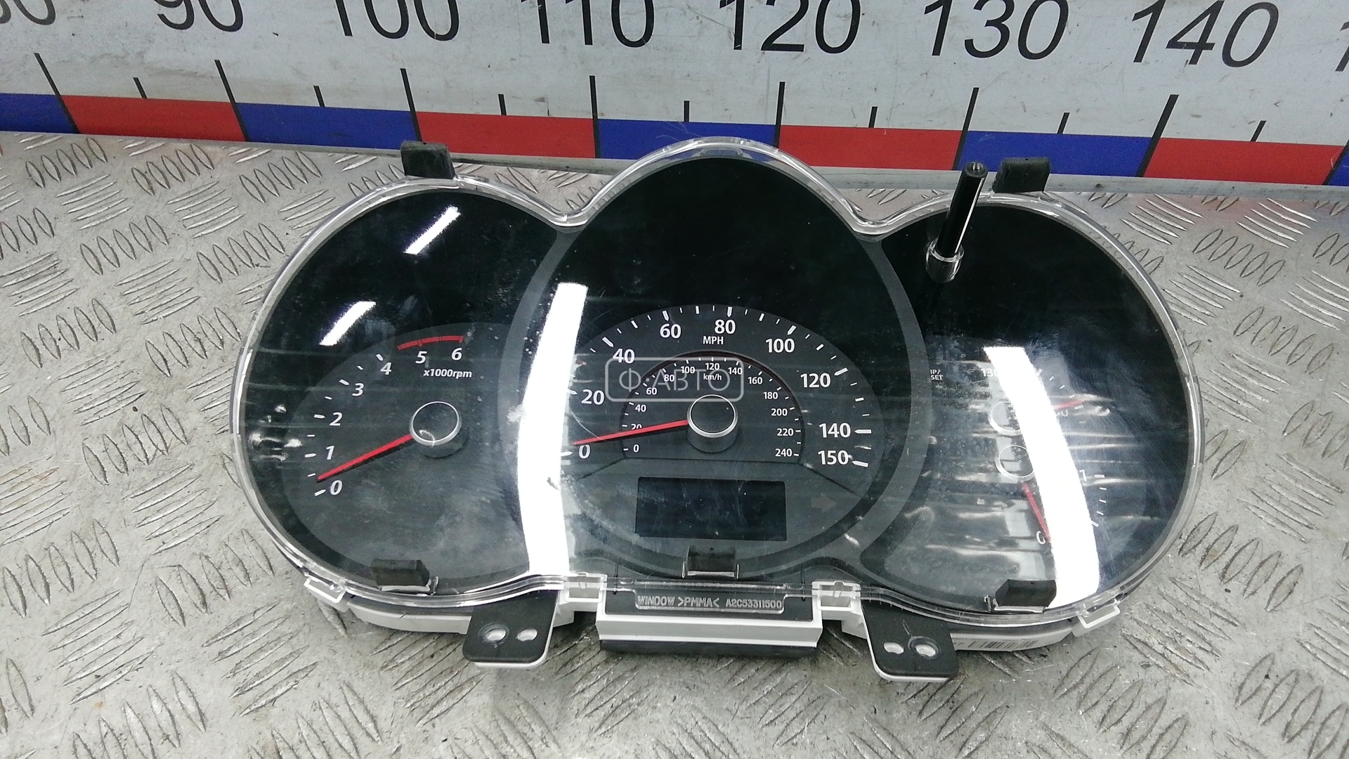 Щиток приборов