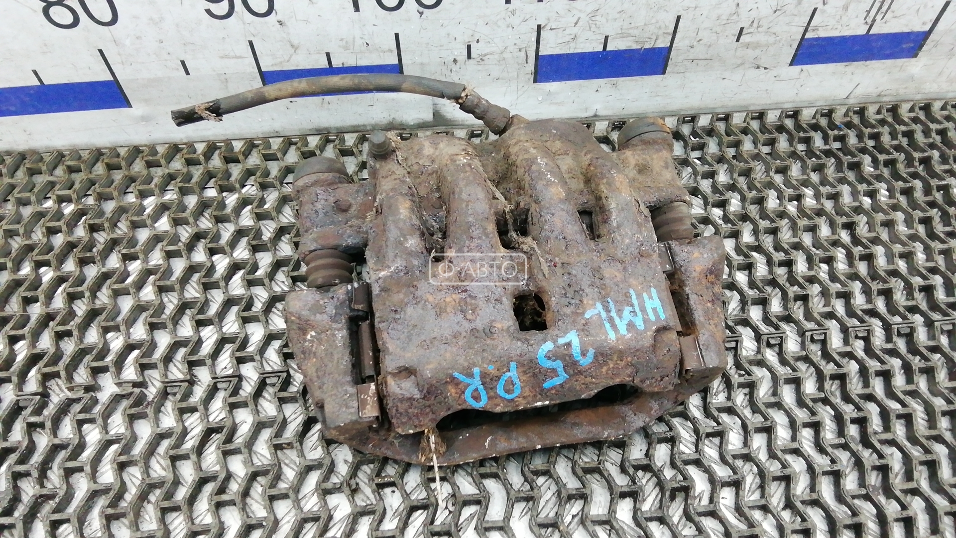 Суппорт тормозной передний правый