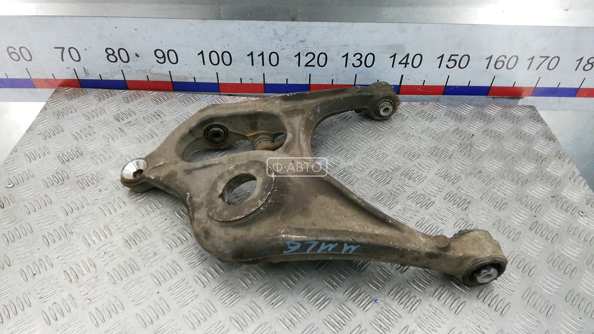 Рычаг задний