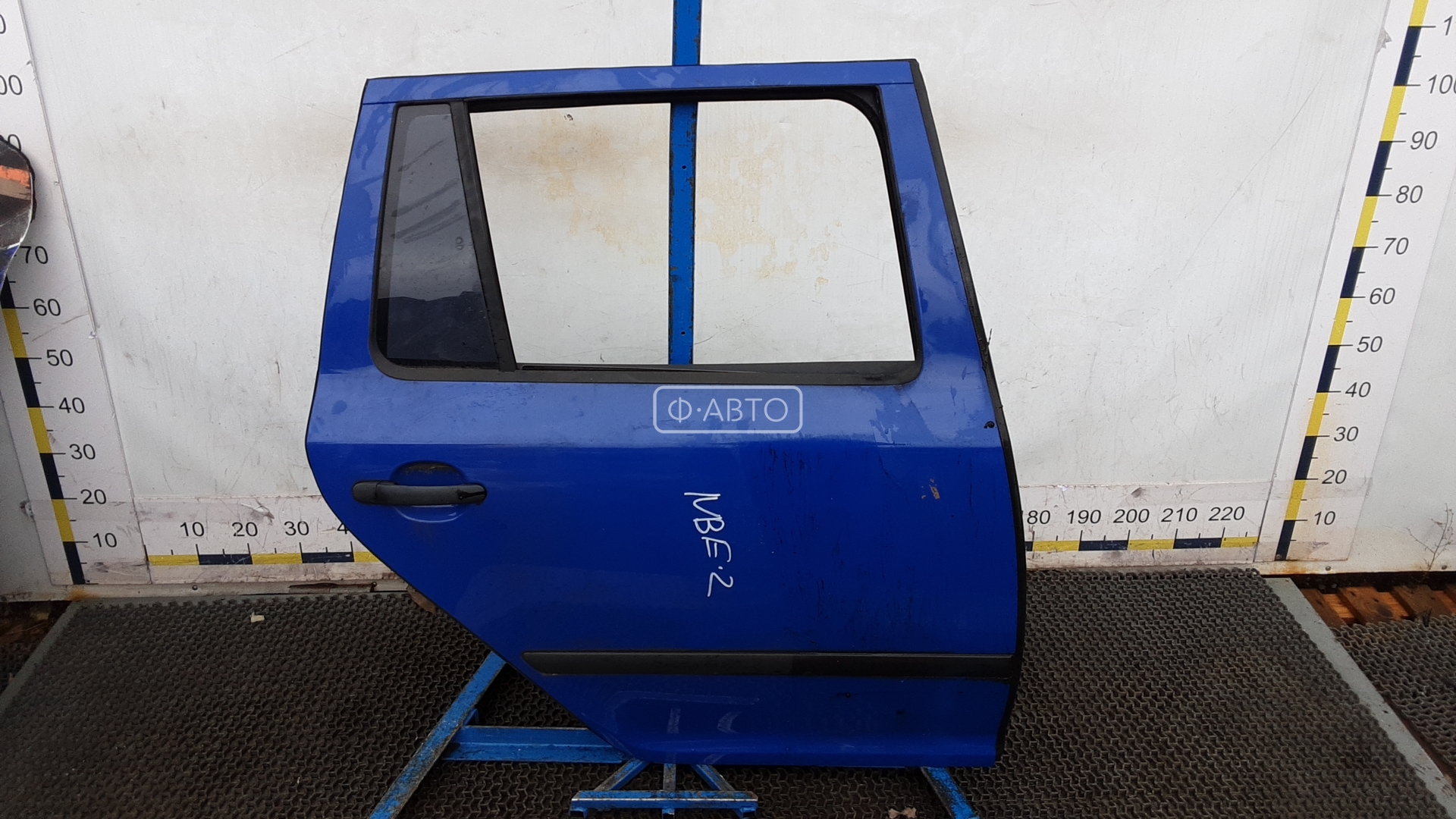 Дверь задняя правая