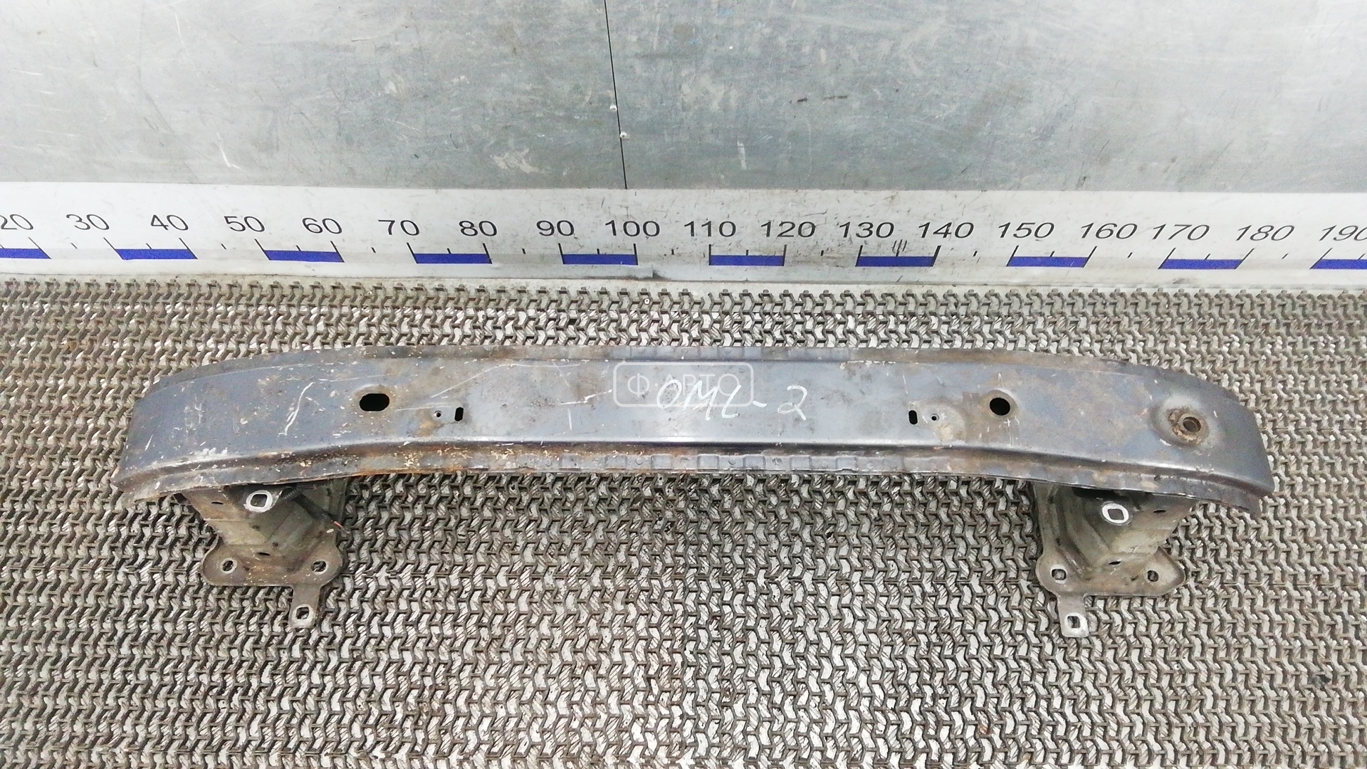 Усилитель бампера передний (кронштейн)