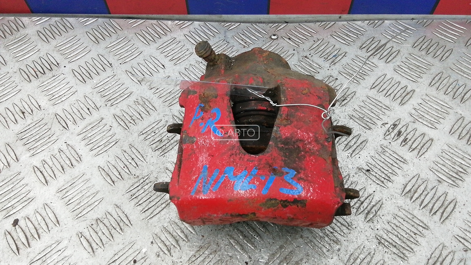 Суппорт тормозной передний правый