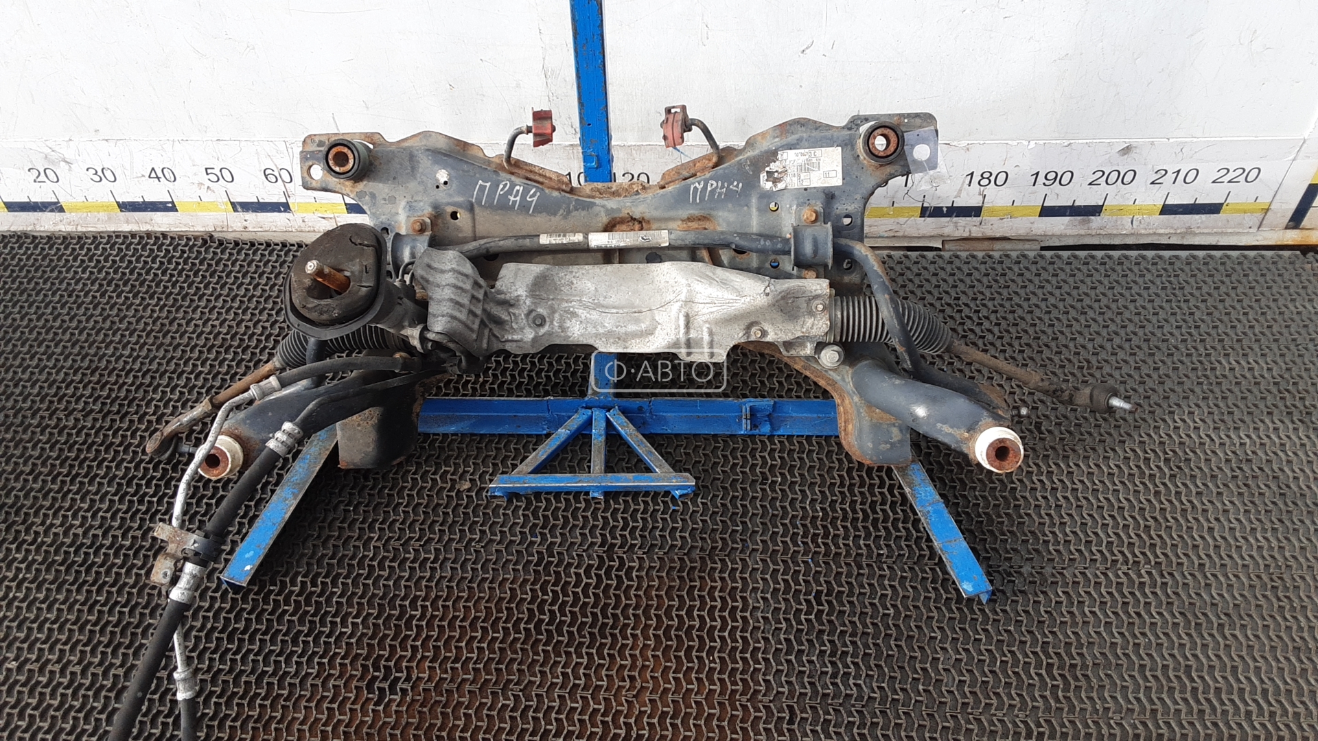 Балка подвески передняя