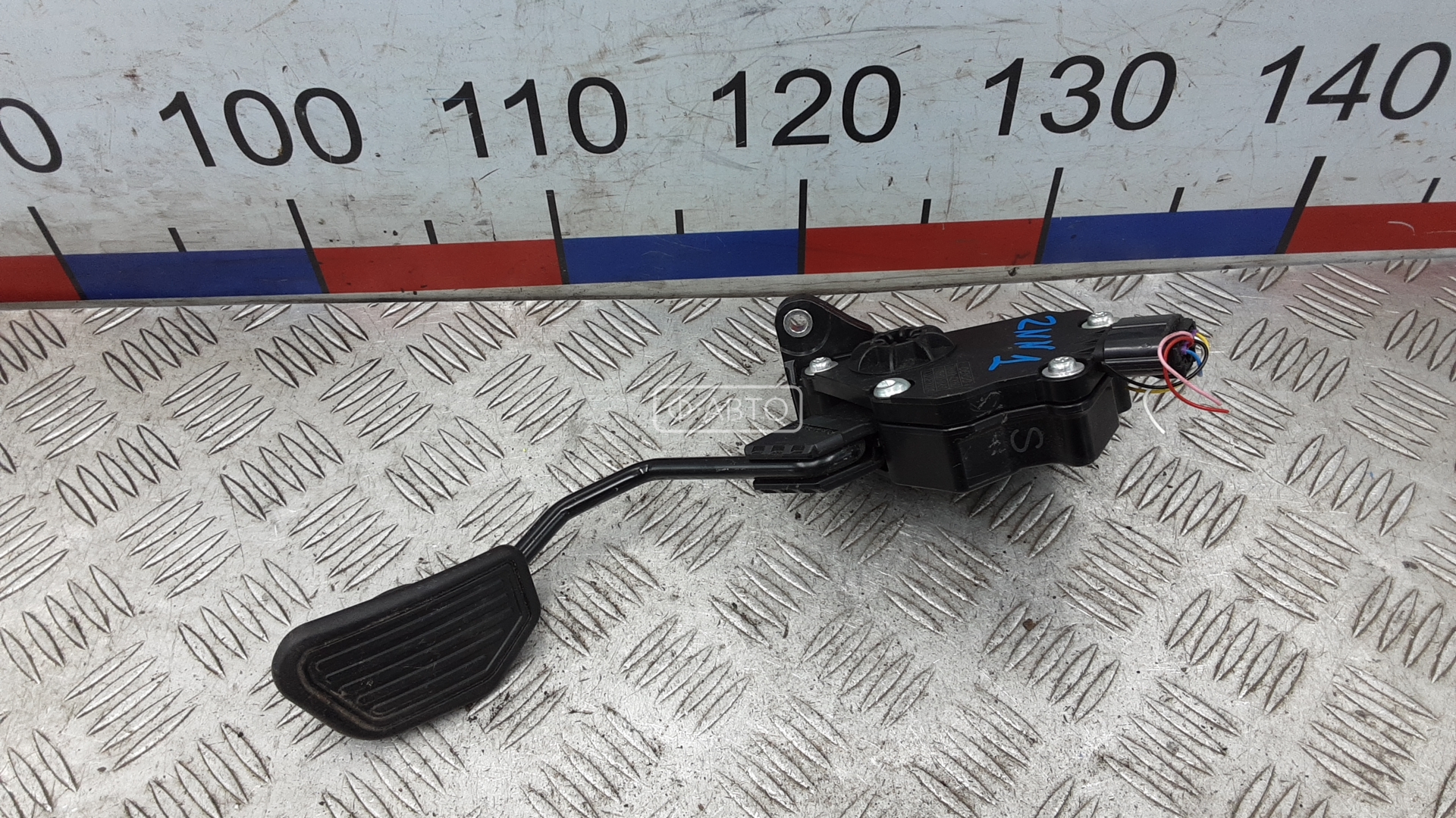 Педаль газа