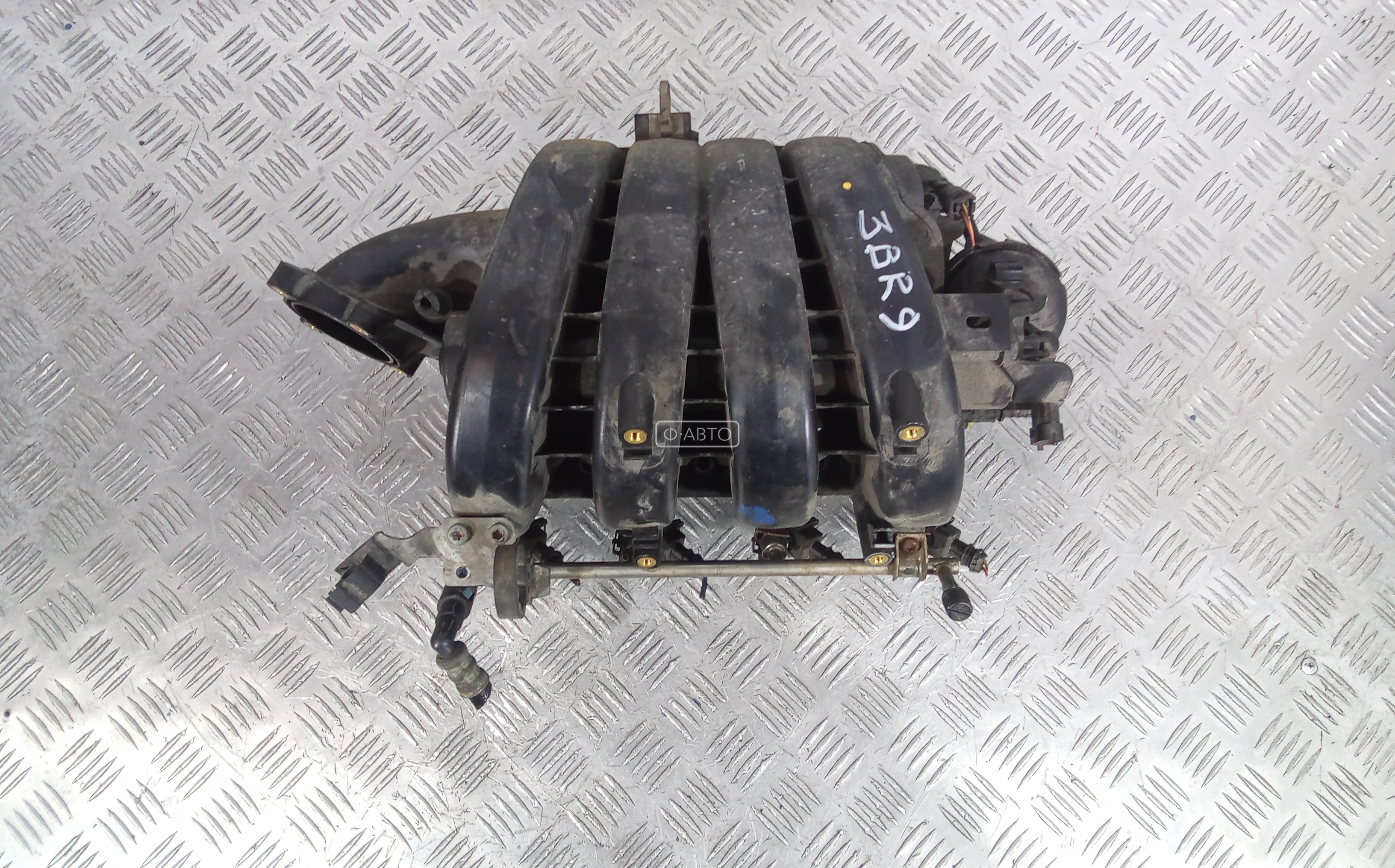 Впускной коллектор бензиновый