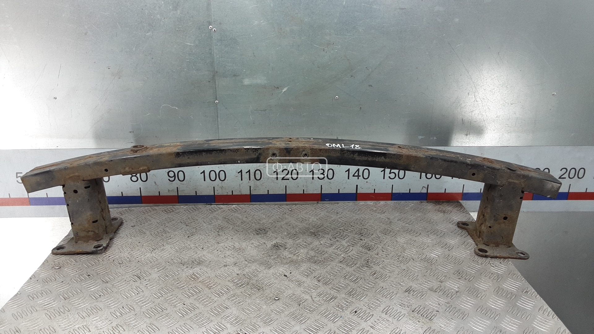 Усилитель бампера передний (кронштейн)