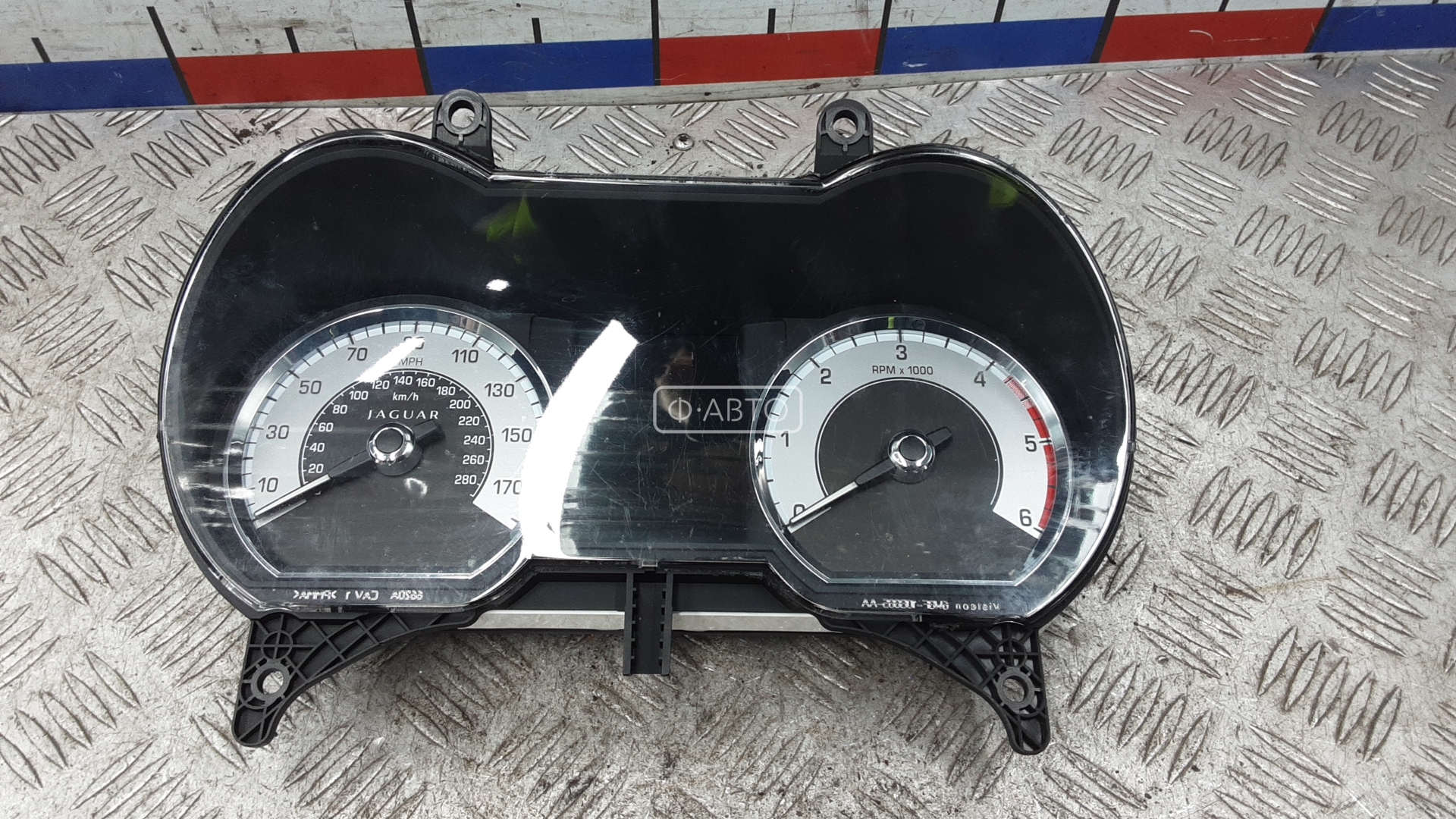 Щиток приборов