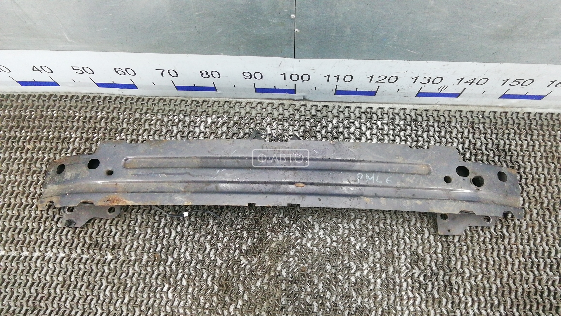 Усилитель бампера передний (кронштейн)