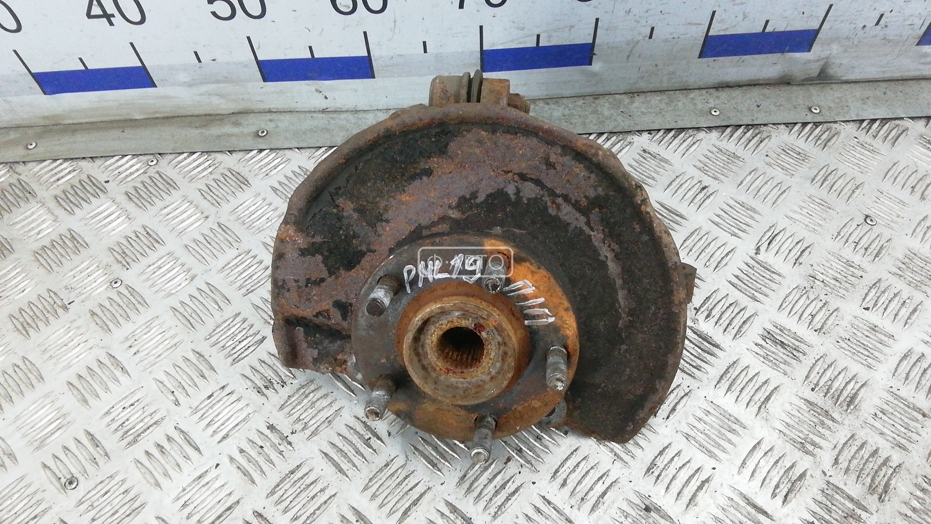 Ступица передняя правая